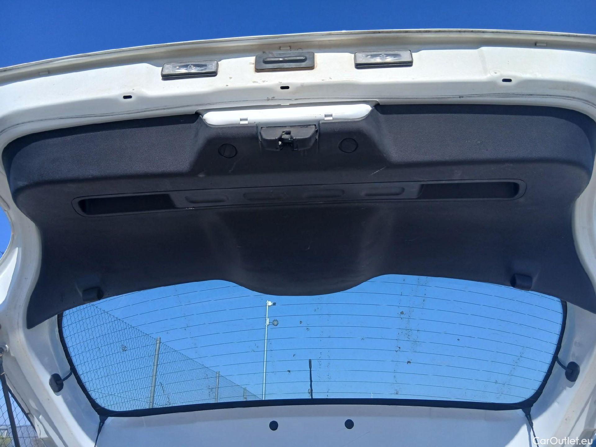  Citroen  C3 CITROEN  / 2020 / 5P / berlina con portón BlueHDi 75KW (100CV) S&S Live Pack #24