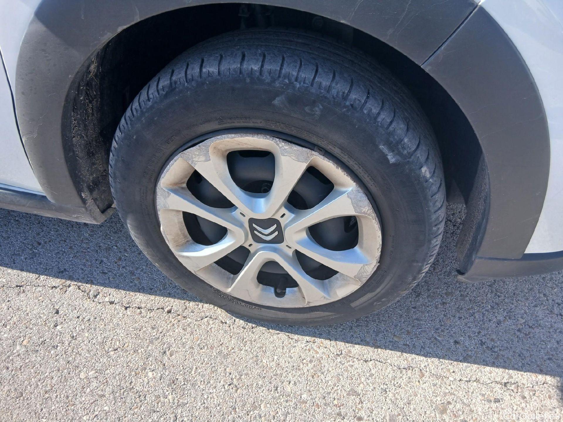  Citroen  C3 CITROEN  / 2020 / 5P / berlina con portón BlueHDi 75KW (100CV) S&S Live Pack #35