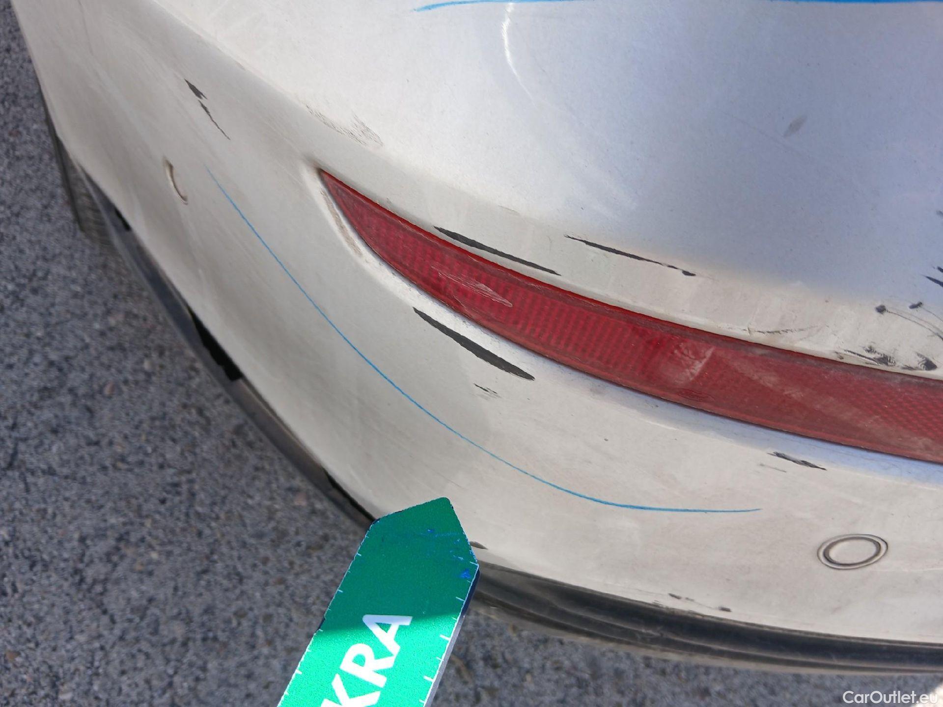  Ford  Mondeo FORD  / 2014 / 5P / familiar 2.0 TDCi 110kW Trend SportBreak #22