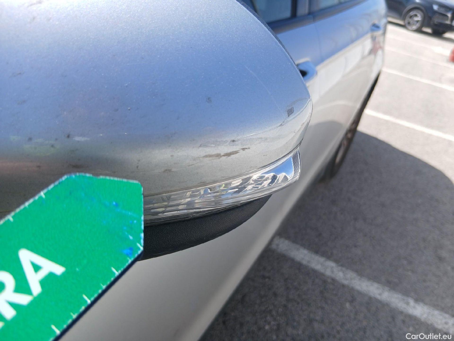  Ford  Mondeo FORD  / 2014 / 5P / familiar 2.0 TDCi 110kW Trend SportBreak #12