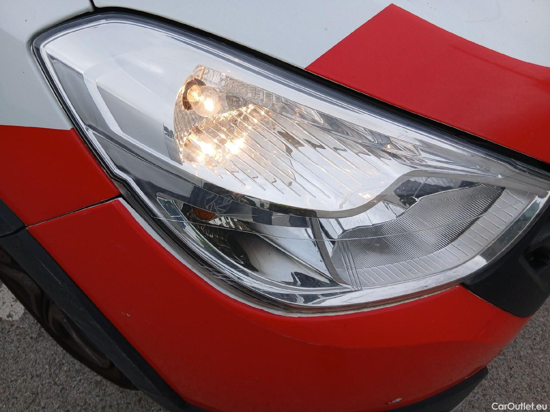  Dacia  Lodgy DACIA  / 2012 / 5P / monovolumen compacto SL Aniversario Blue dCi 85kW(115CV) 7Pl(SP) #6