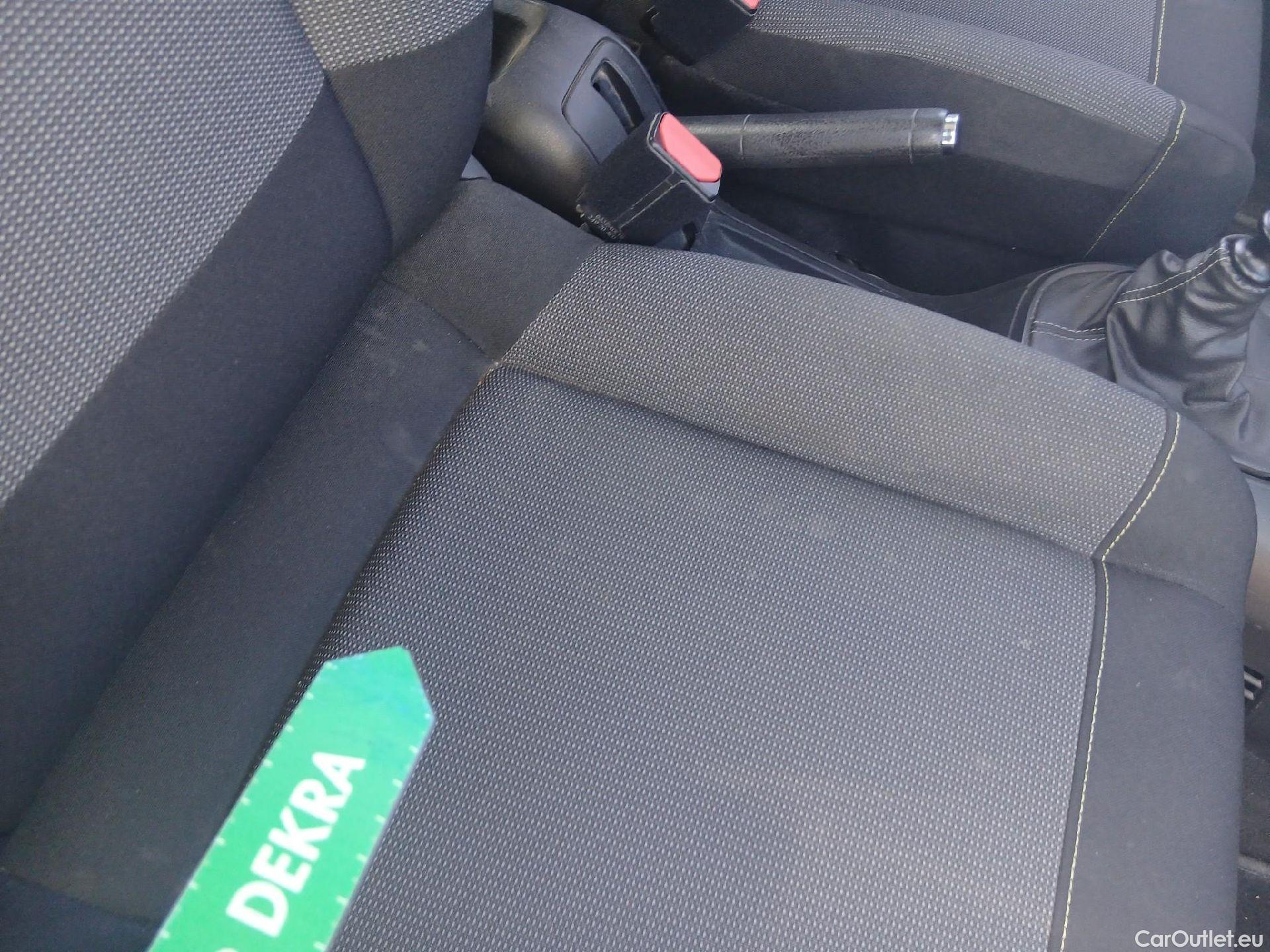  Citroen  C3 CITROEN  / 2020 / 5P / berlina con portón BlueHDi 75KW (100CV) S&S Live Pack #12