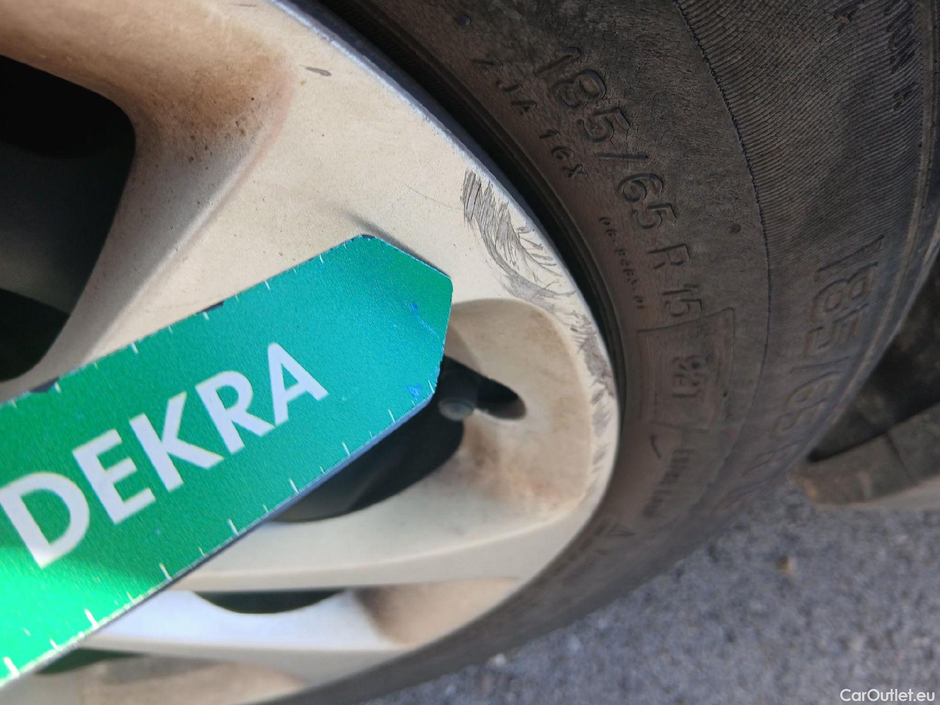  Citroen  C3 CITROEN  / 2020 / 5P / berlina con portón BlueHDi 75KW (100CV) S&S Live Pack #7