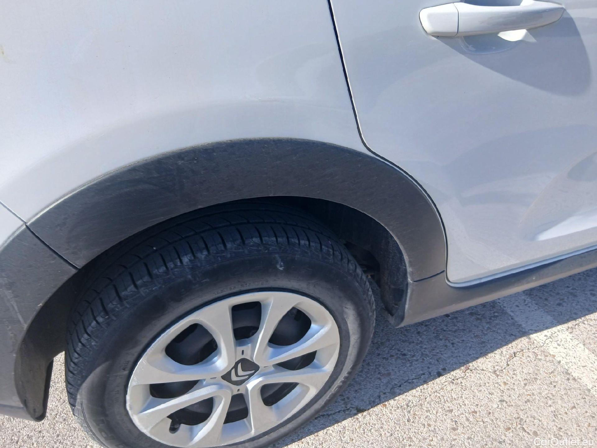  Citroen  C3 CITROEN  / 2020 / 5P / berlina con portón BlueHDi 75KW (100CV) S&S Live Pack #29