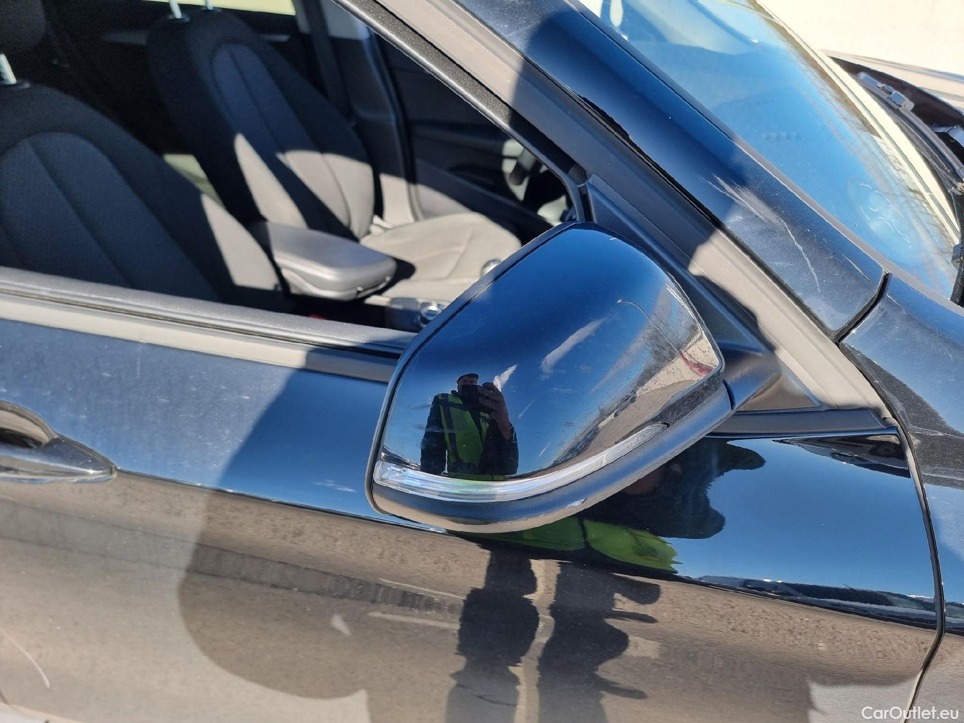  Bmw  X1 BMW  / 2019 / 5P / todoterreno sDrive16d Business #60