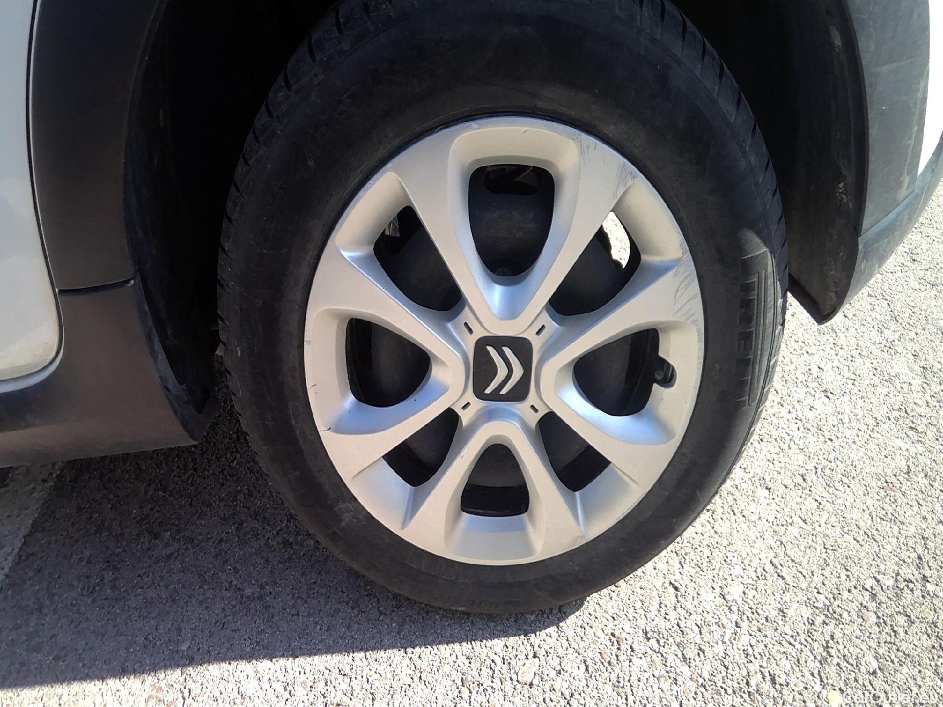  Citroen  C3 CITROEN  / 2020 / 5P / berlina con portón BlueHDi 75KW (100CV) S&S Live Pack #43