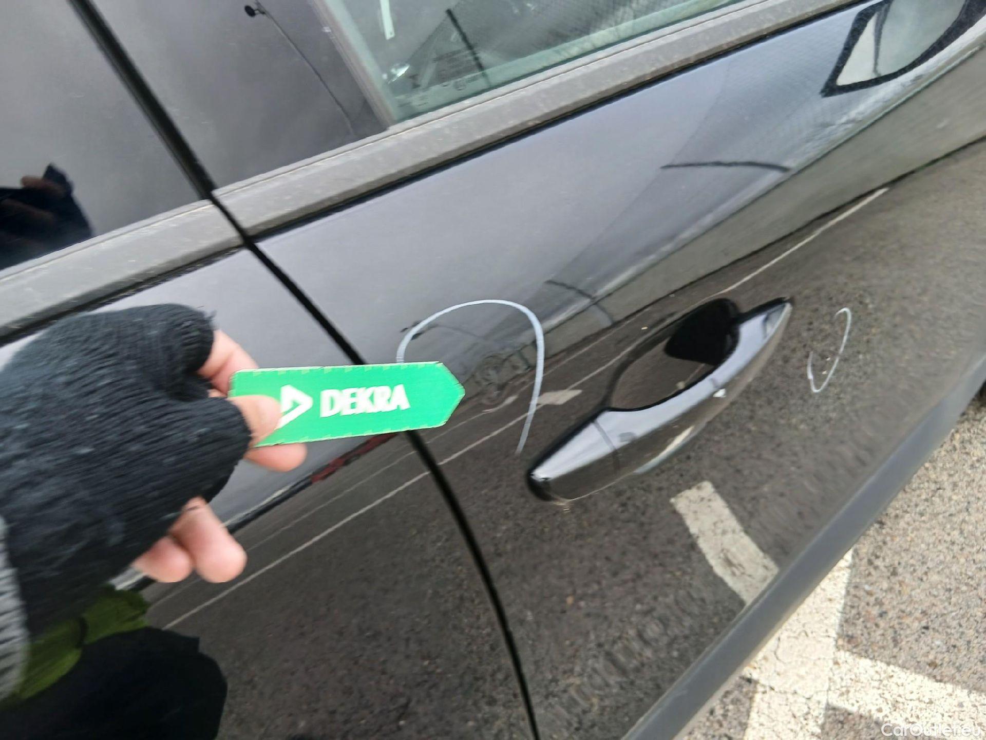  Citroen  C4 CITROEN  / 2020 / 5P / berlina con portón BlueHdi 110 S&S Live Pack #21