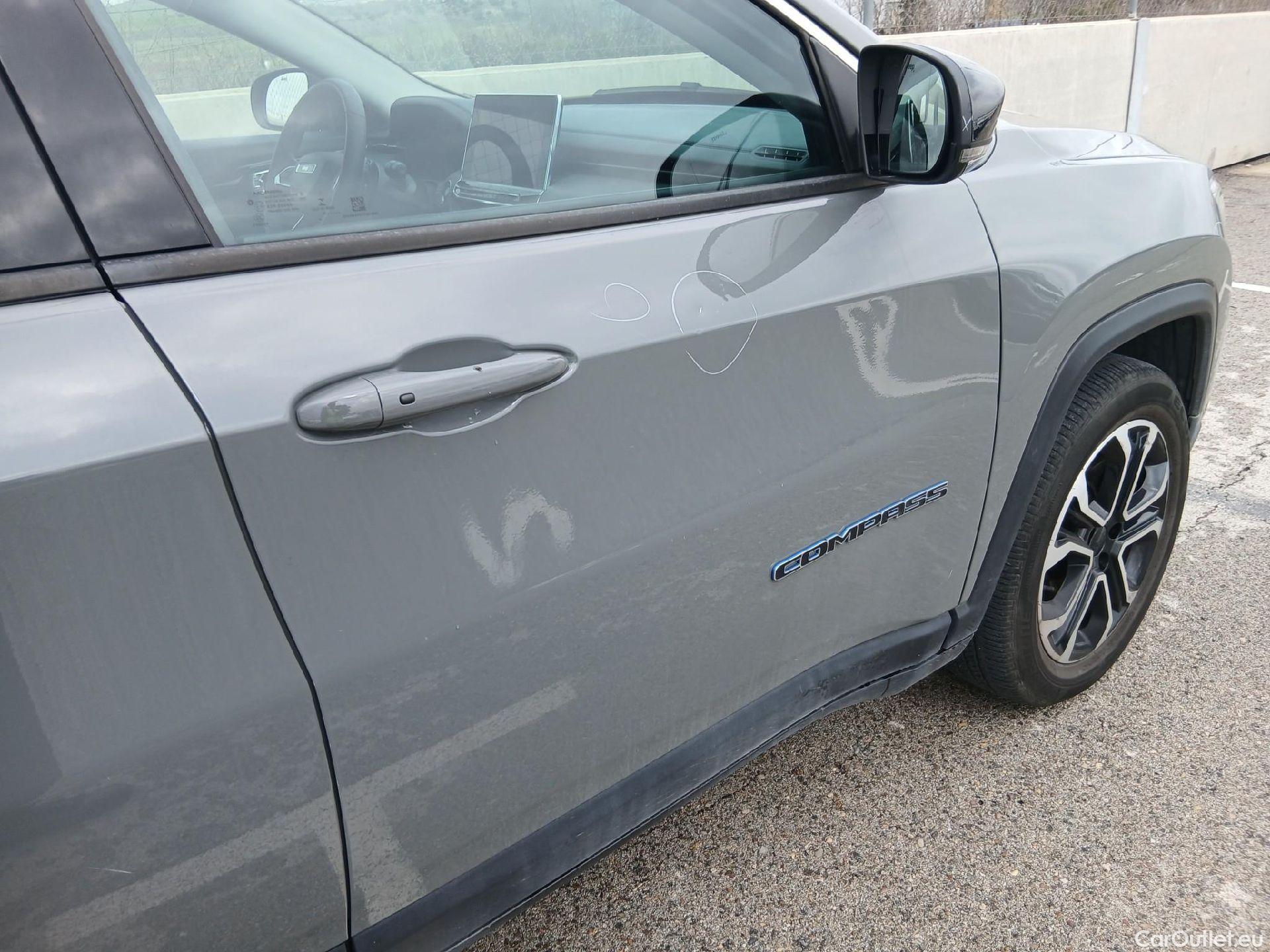  Jeep  Compass JEEP  / 2021 / 5P / todoterreno 1.3 PHEV 140kW (190CV) Limited AT AWD #27
