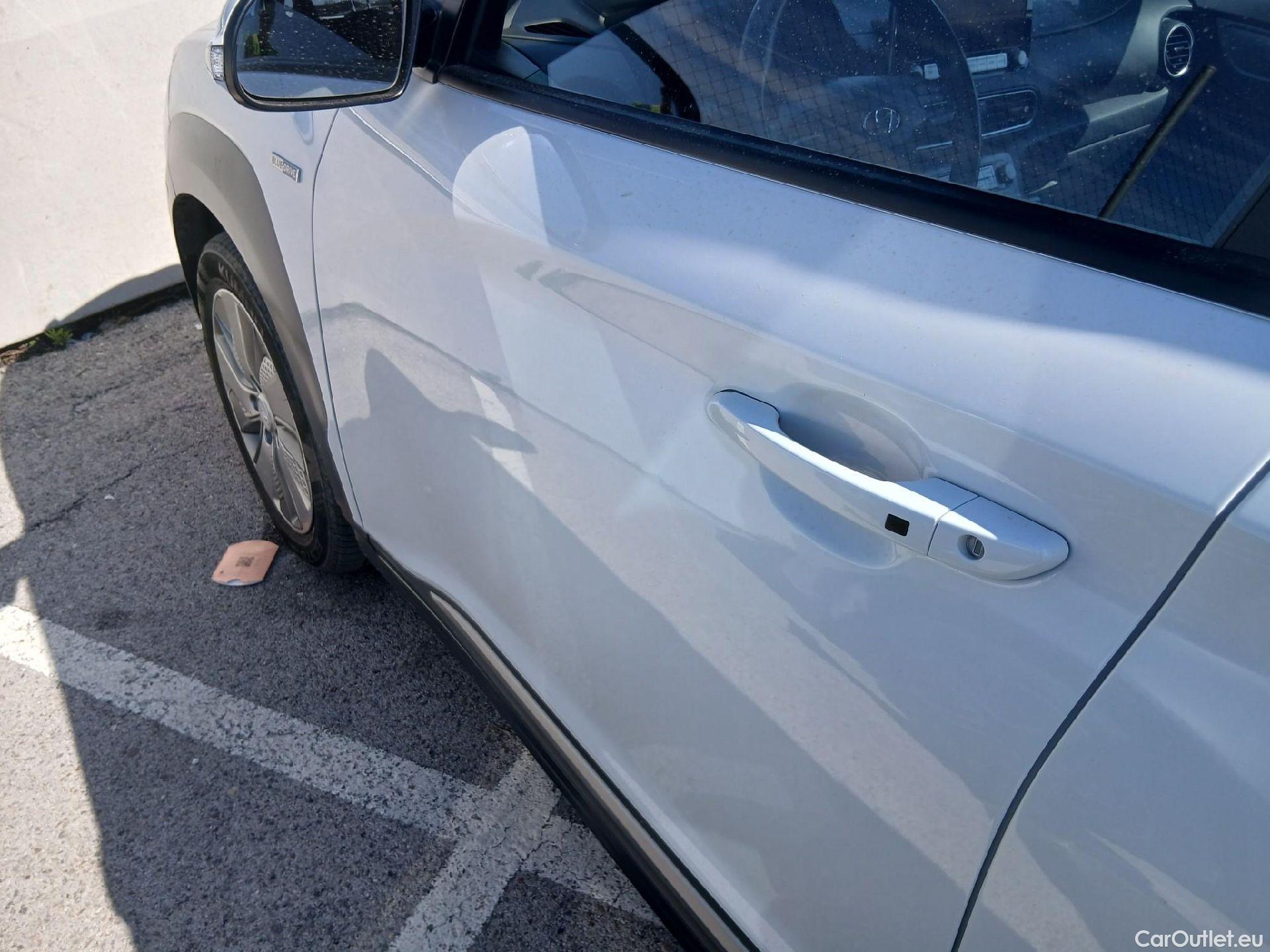  Hyundai  Konna HYUNDAI Kona / 2017 / 5P / todoterreno 150kW EV Klass 484km #4