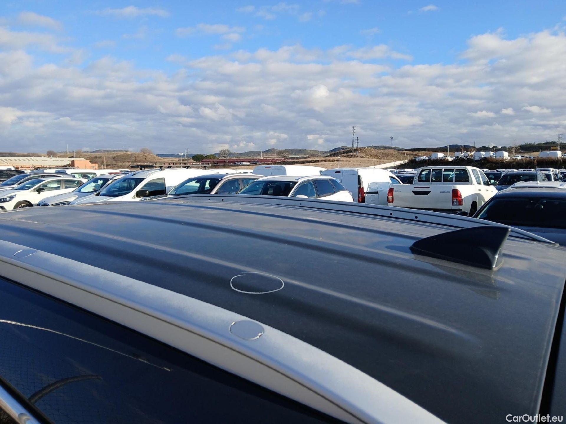  KIA  Sportage KIA  1.6MHEV Drive 100kW(136CV) 4x2(Crist Tintados)(CX) #37