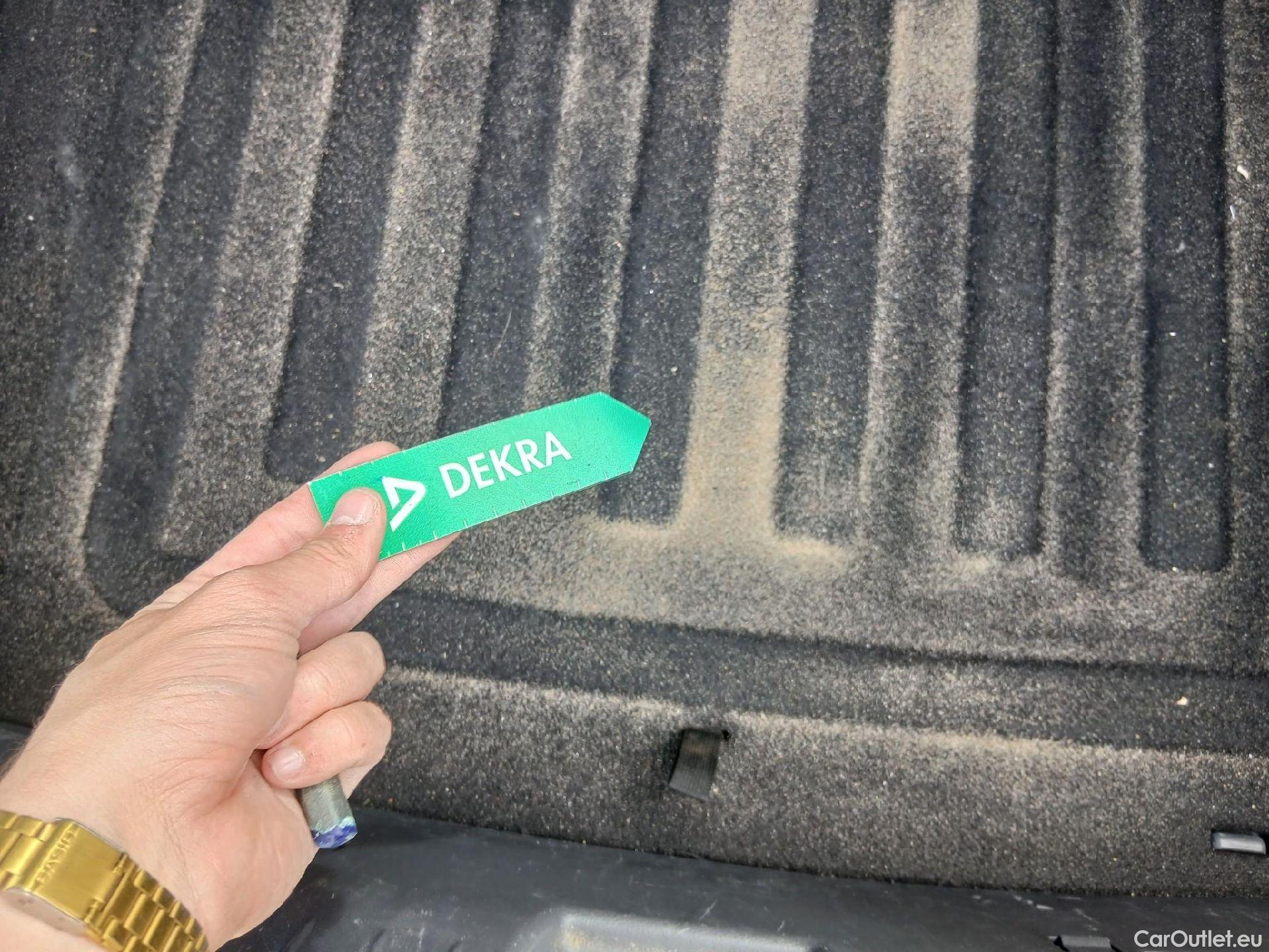  Hyundai   Ioniq HYUNDAI / 2019 / 5P / berlina con portón 1.6 GDI HEV Tecno DCT #20