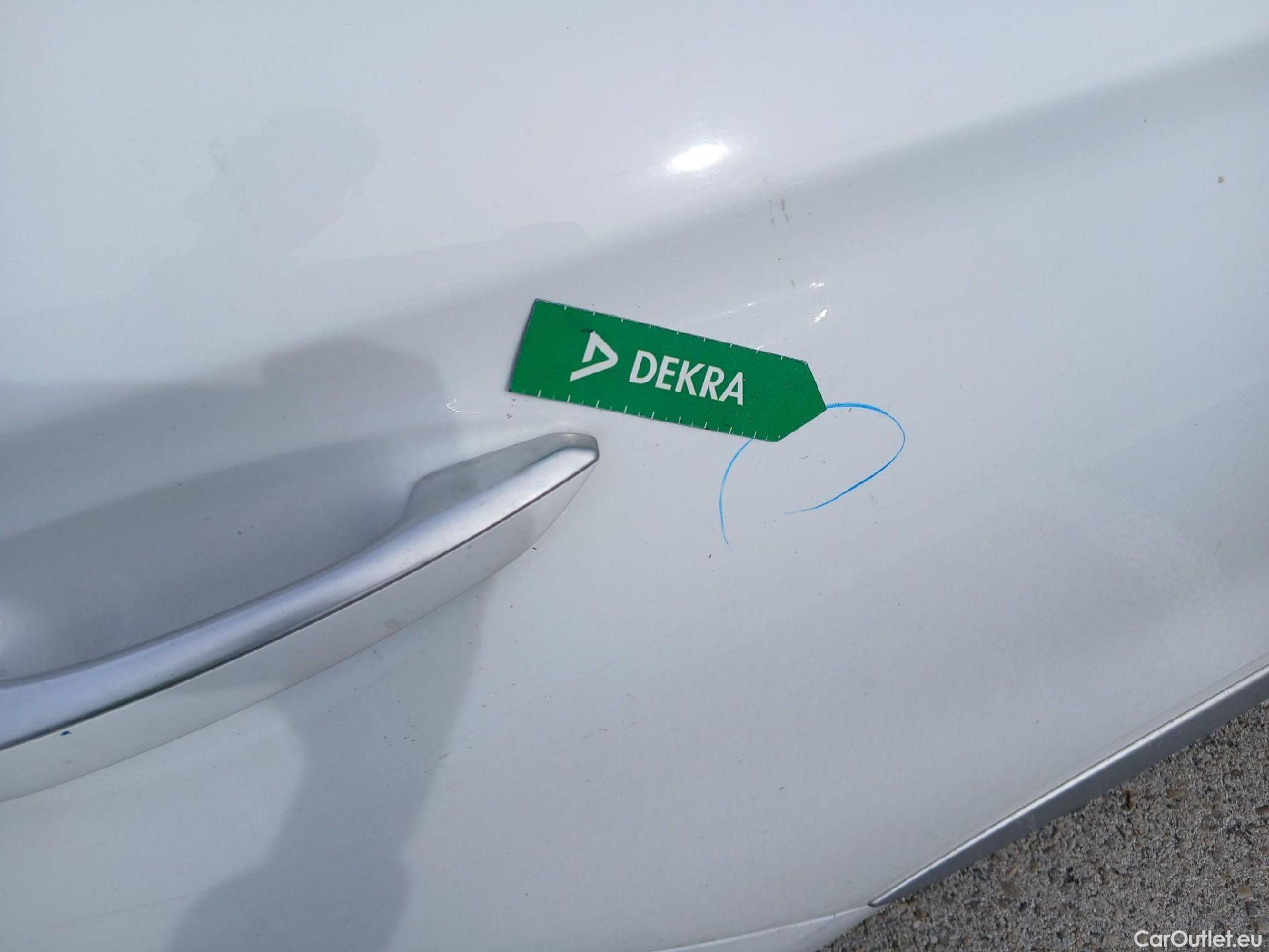  Hyundai   Ioniq HYUNDAI / 2019 / 5P / berlina con portón 1.6 GDI HEV Tecno DCT #41