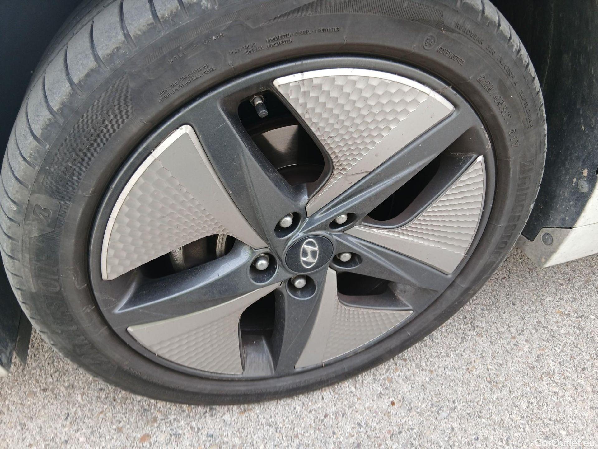  Hyundai   Ioniq HYUNDAI / 2019 / 5P / berlina con portón 1.6 GDI HEV Tecno DCT #12