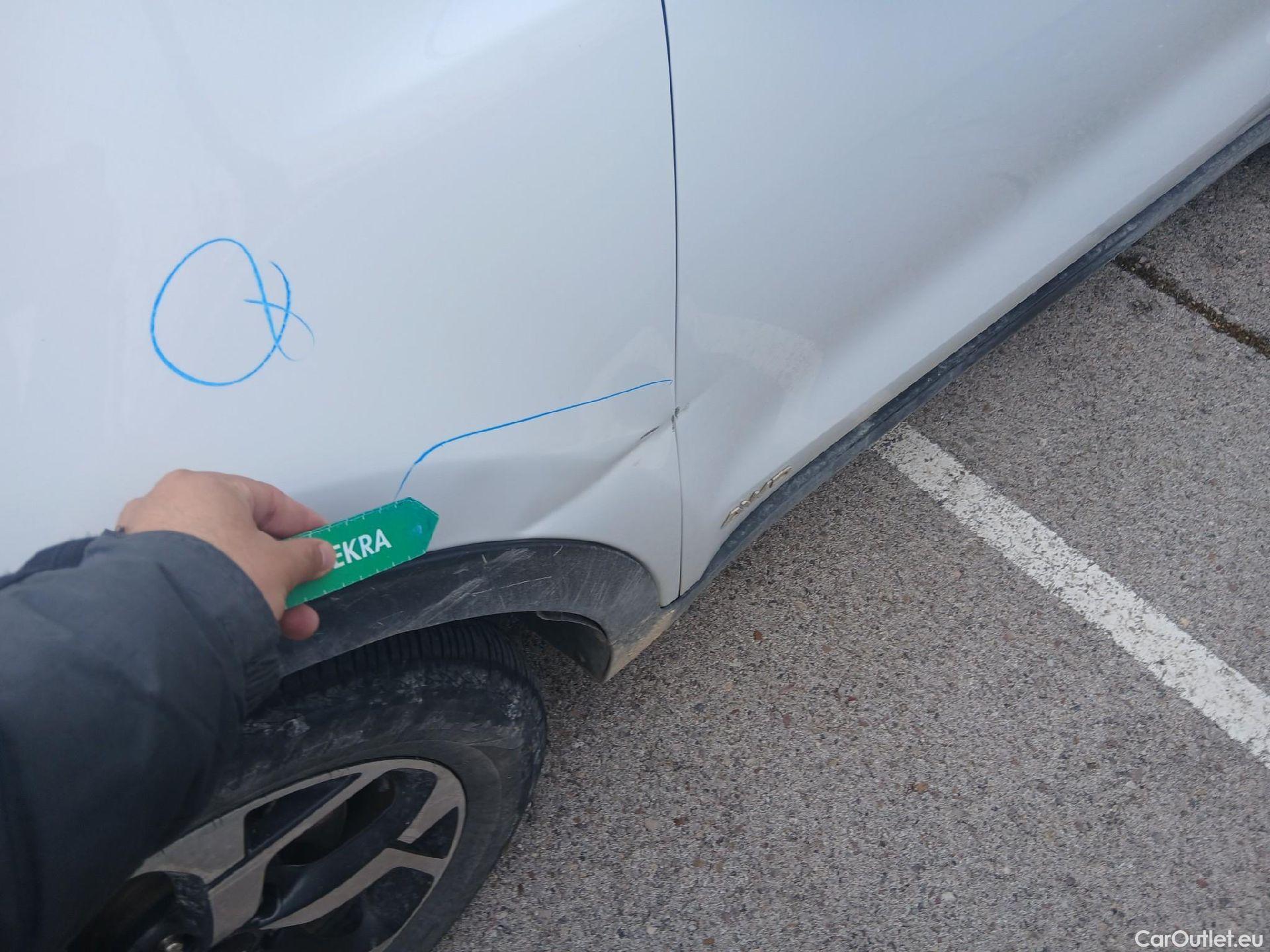  KIA  Sportage KIA  / 2018 / 5P / todoterreno 1.6 MHEV Business 100kW (136CV) 4x4 #18