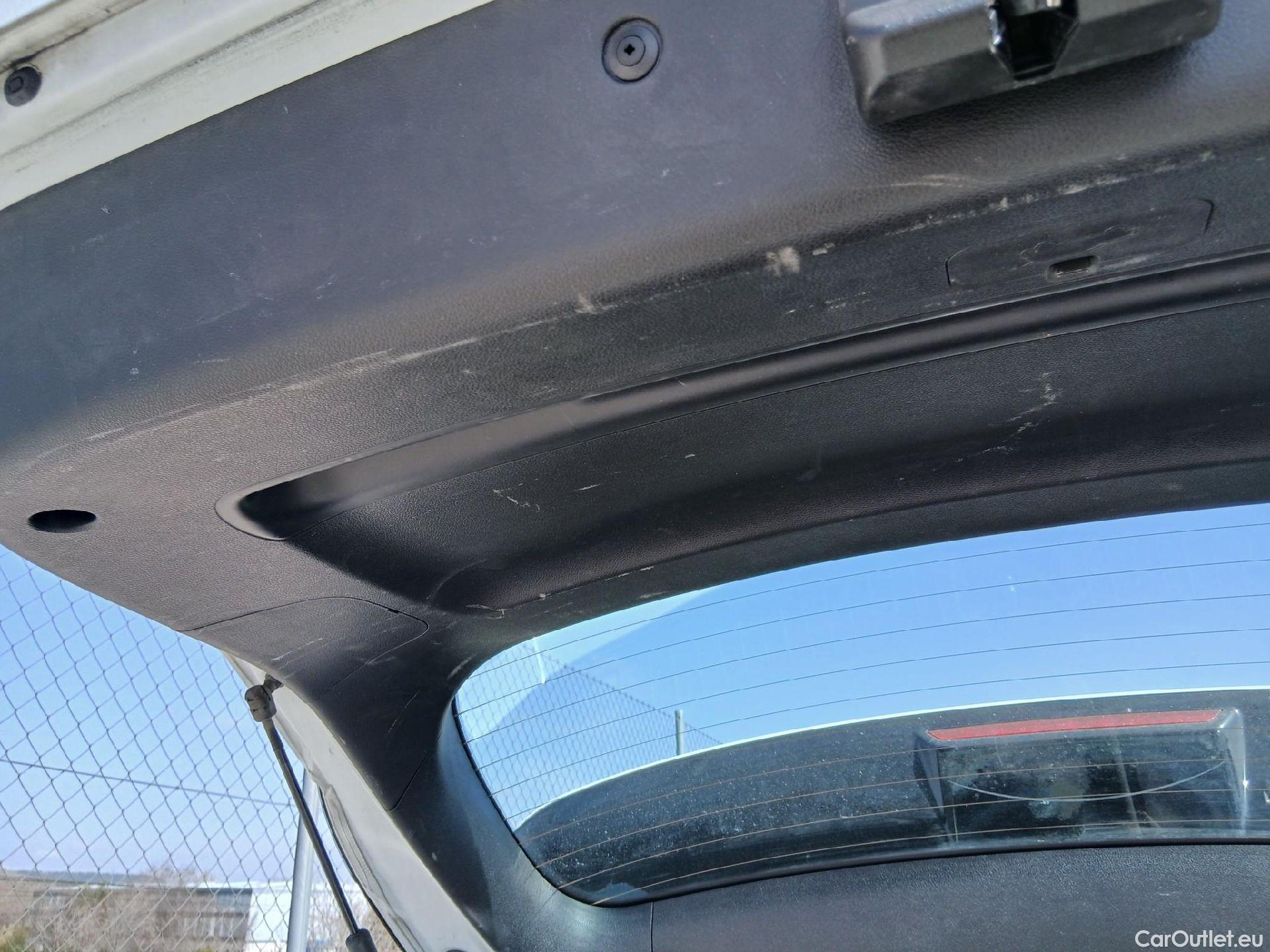  KIA  Sportage KIA  / 2018 / 5P / todoterreno 1.6 MHEV Business 85kW (115CV) 4x2 #26