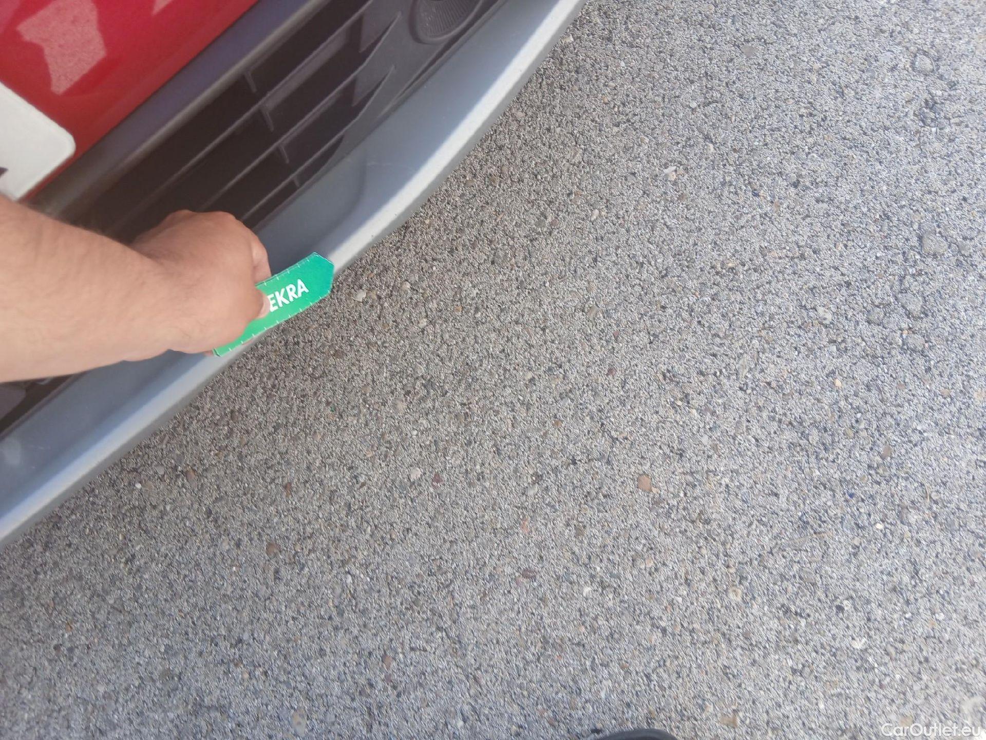  KIA  Niro KIA  / 2019 / 5P / crossover 1.6 GDi HEV 104kW (141CV) Drive #5