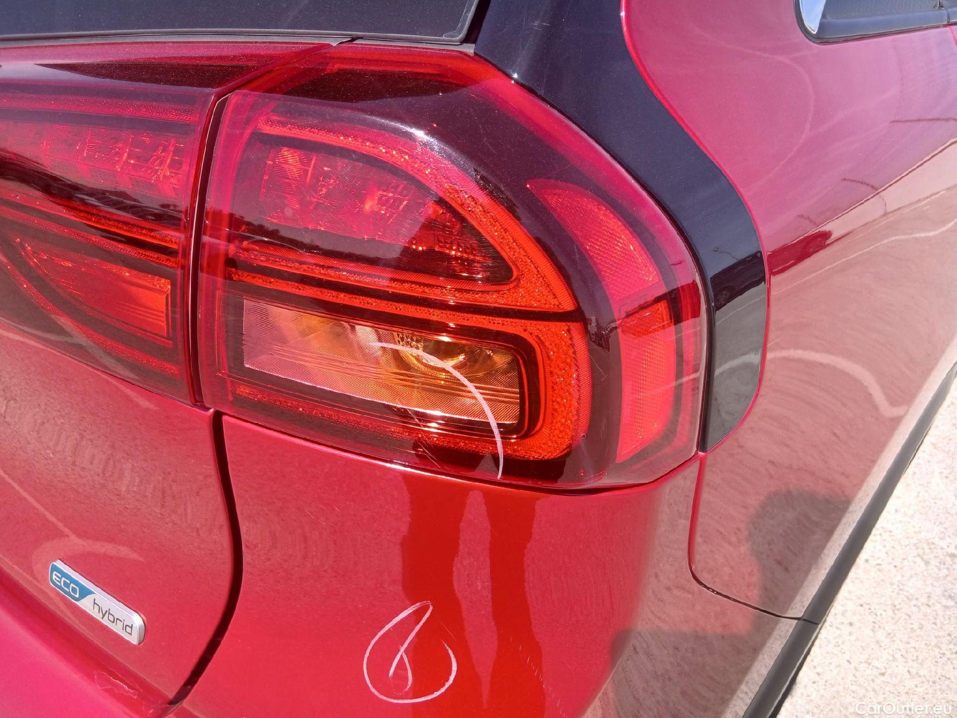  KIA  Niro KIA  / 2019 / 5P / crossover 1.6 GDi HEV 104kW (141CV) Drive #16