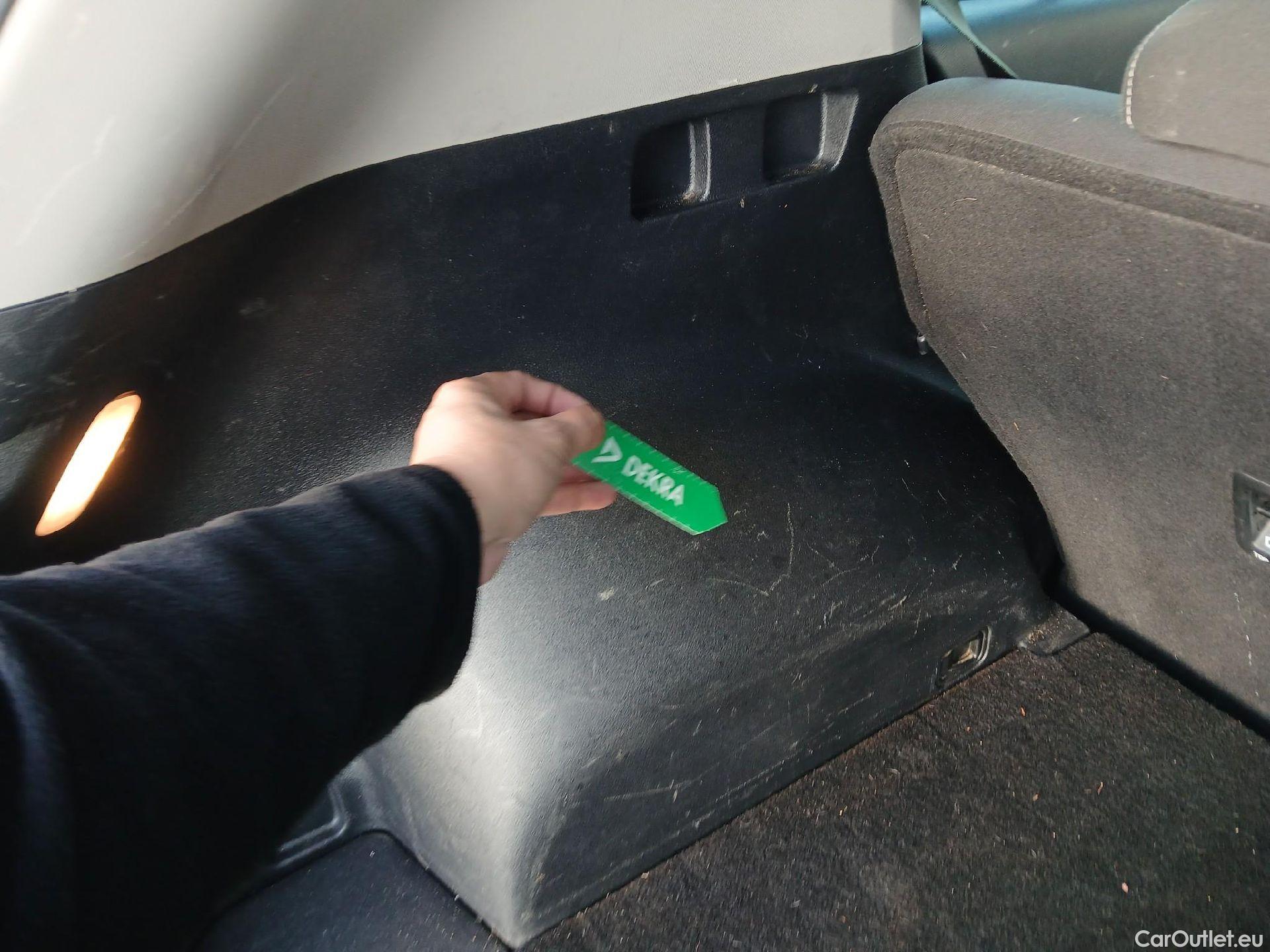  KIA  Sportage KIA  1.6MHEV Drive 100kW(136CV) 4x2(Crist Tintados)(CX) #10