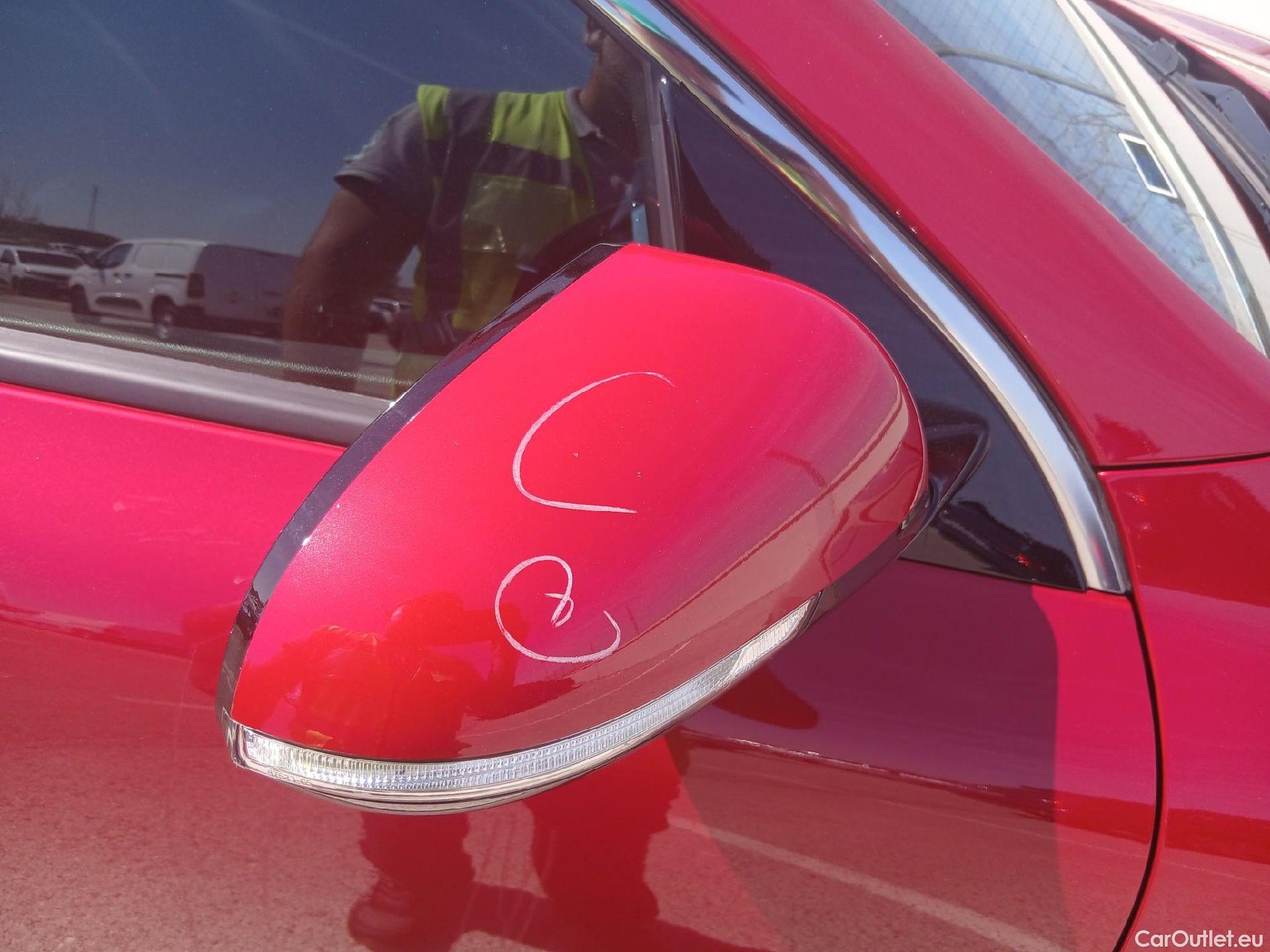  KIA  Niro KIA  / 2019 / 5P / crossover 1.6 GDi HEV 104kW (141CV) Drive #29