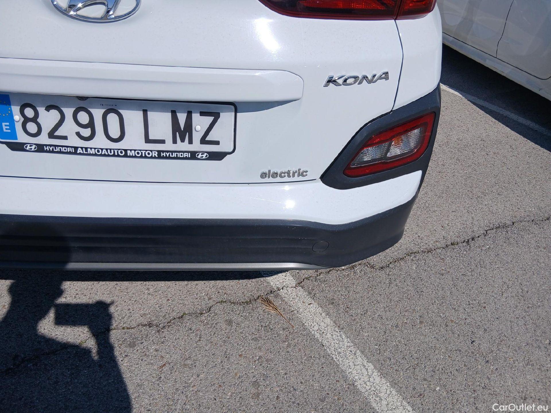  Hyundai  Konna HYUNDAI Kona / 2017 / 5P / todoterreno 150kW EV Klass 484km #6