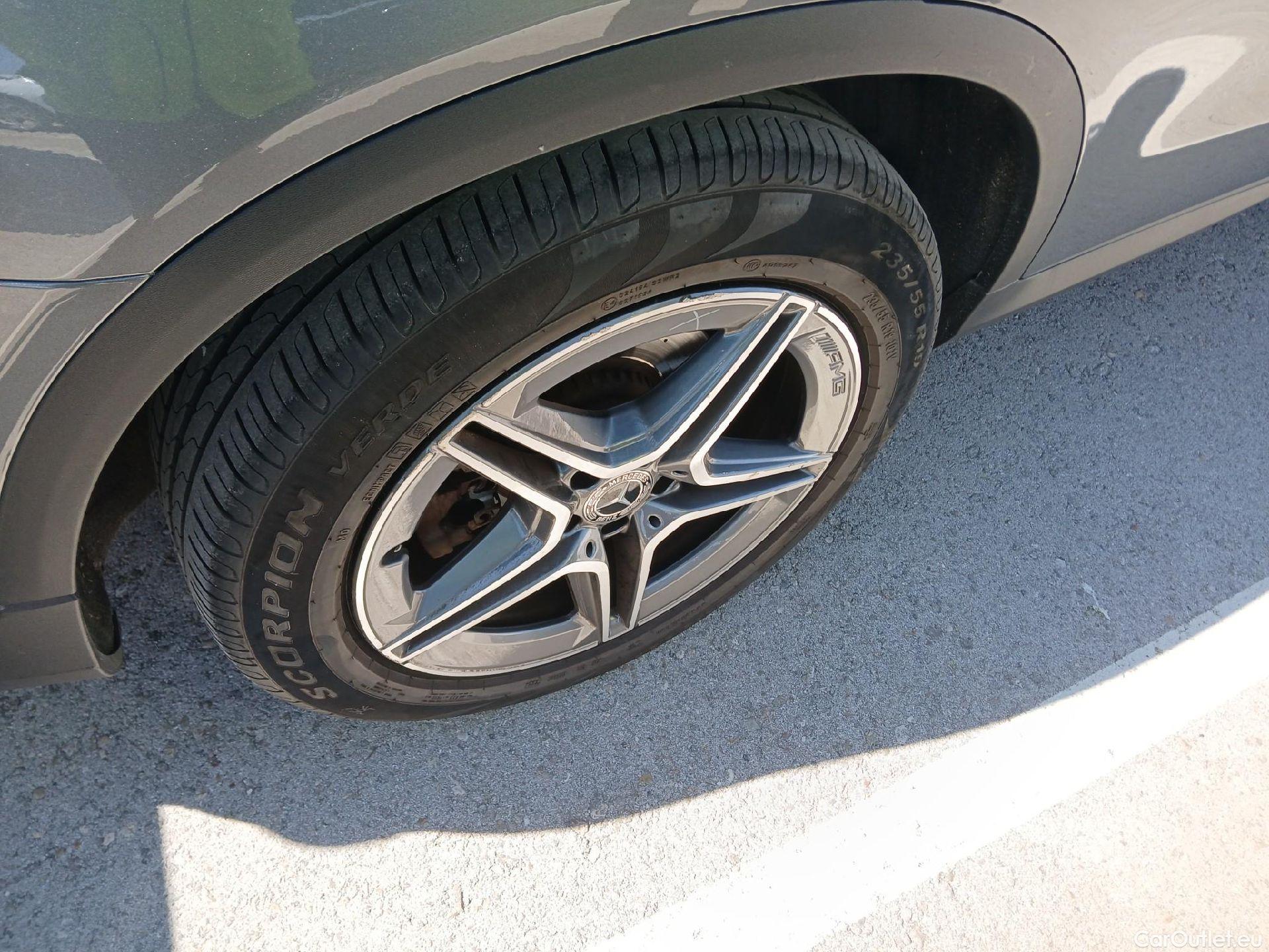  Mercedes  G-Klasee Clase GLC GLC 300 e 4Matic (253.953)AMG 2.0 AMG Line 320CV AT9 E6d #26