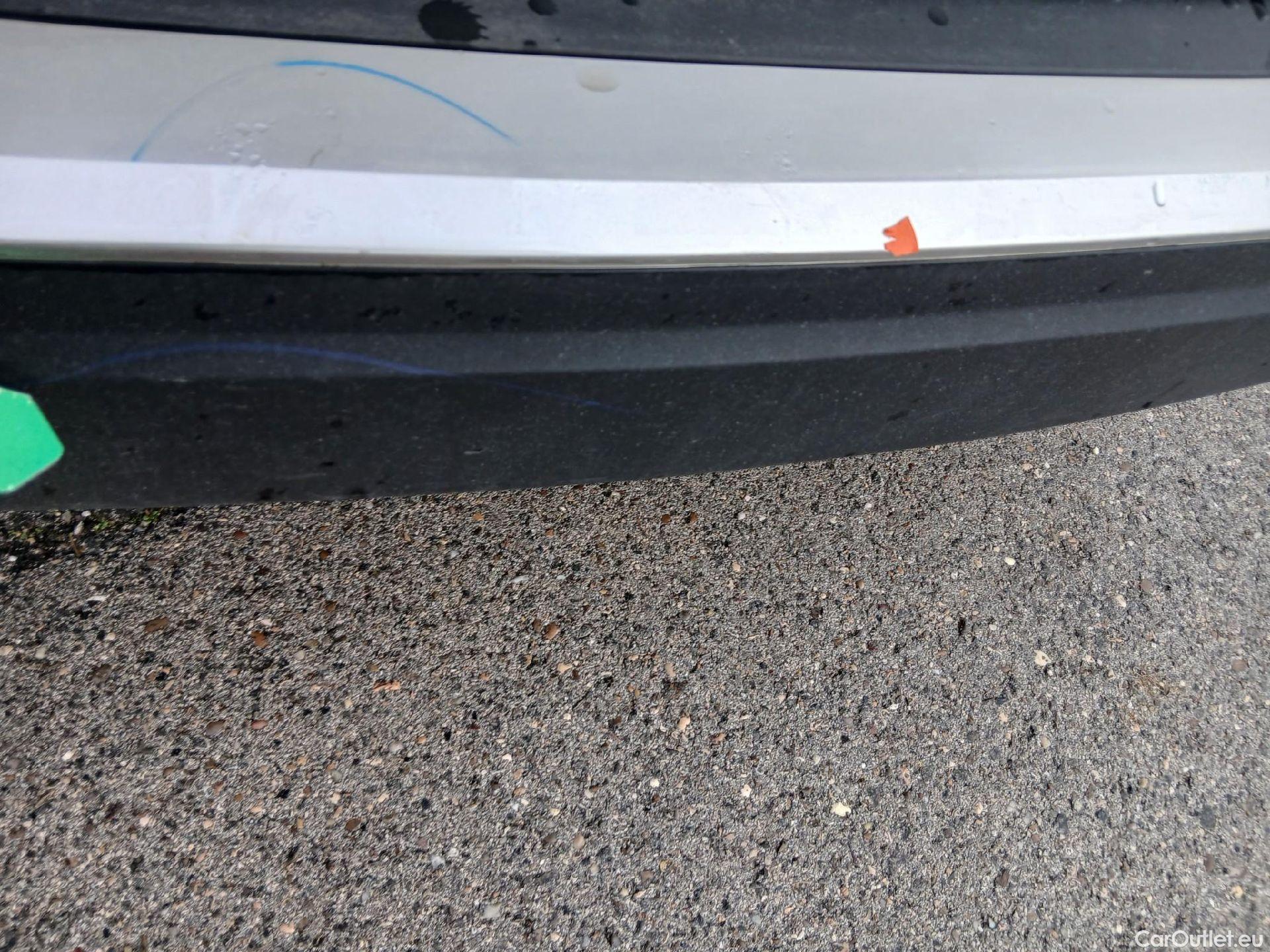  Peugeot  2008 PEUGEOT  / 2019 / 5P / todoterreno Active Pack Puretech 100 S&S BVM6 #15