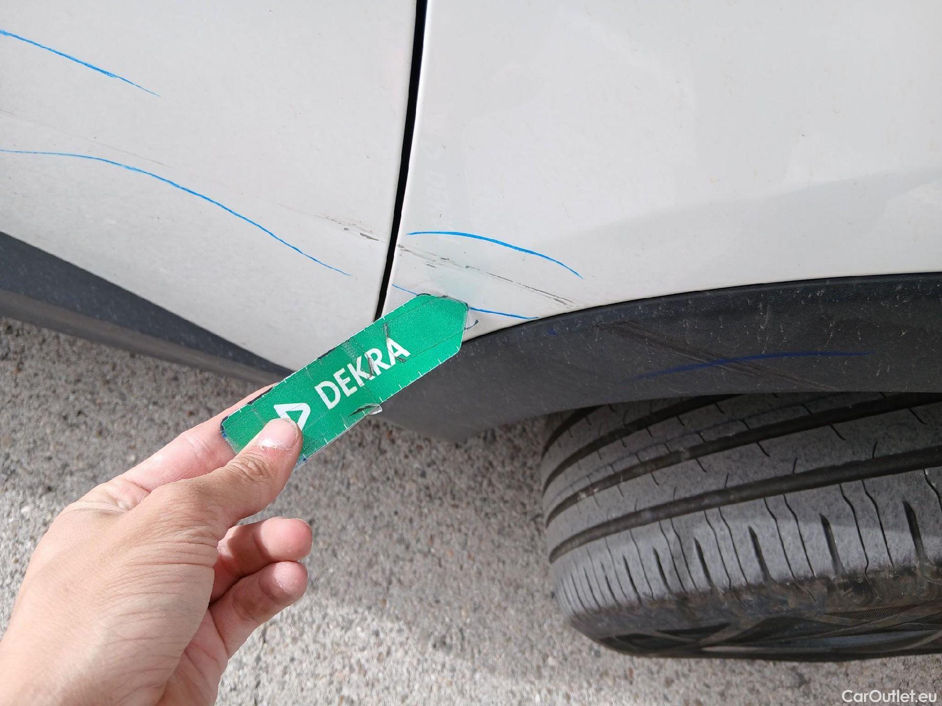  Opel   Grandland X OPEL Grandland / 2021 / 5P / todoterreno 1.5 CDTi Business Edition Auto #51