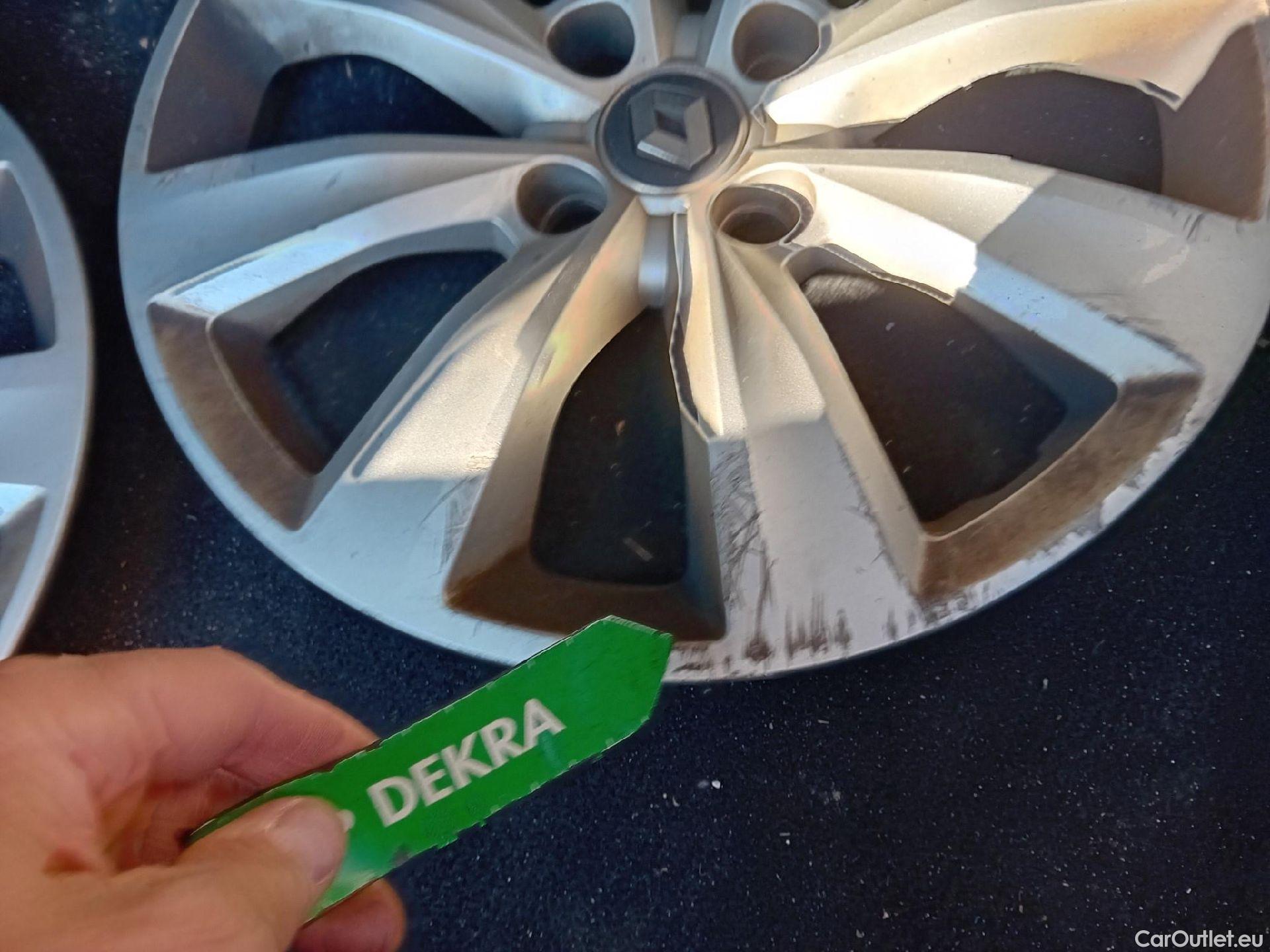  Renault  Clio RENAULT  / 2019 / 5P / berlina con portón Business Blue dCi 63 kW (85CV) #13