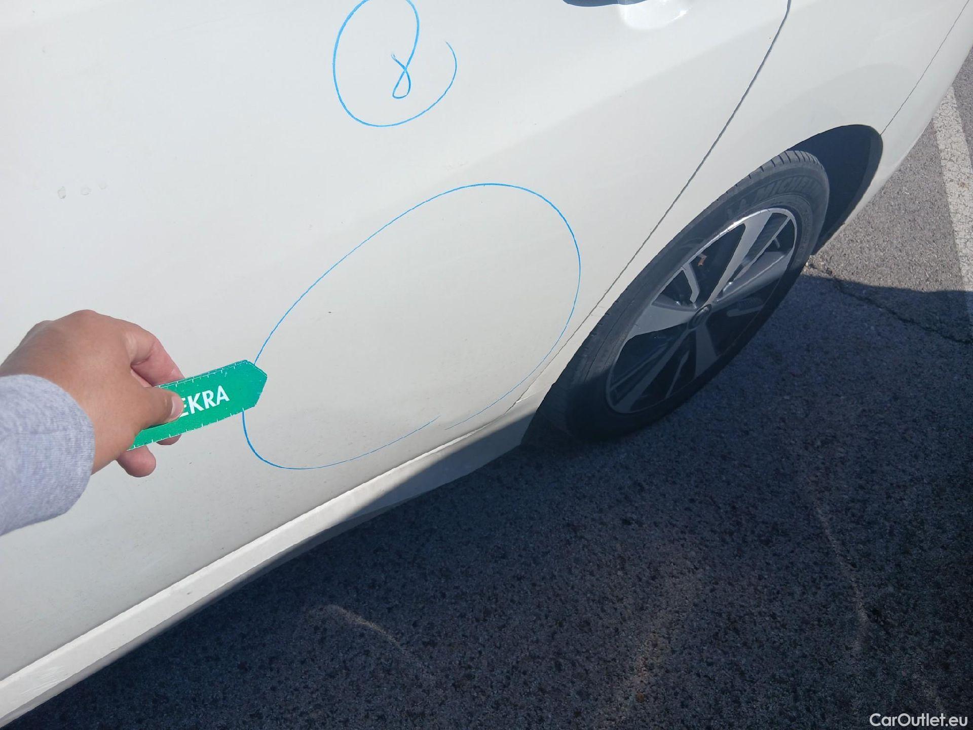  Nissan  Leaf NISSAN  / 2017 / 5P / berlina con portón 40kWh Acenta #16