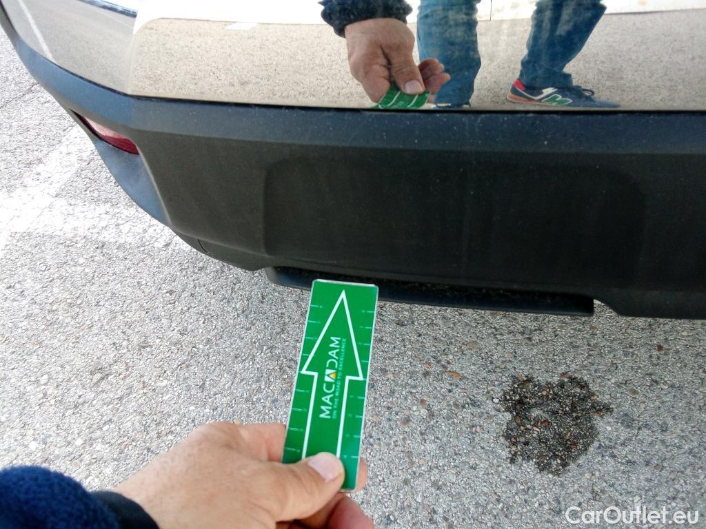  Peugeot  3008 PEUGEOT  / 2016 / 5P / todoterreno 1.2 PURETECH 96KW (130CV) ACTIVE S&S #28