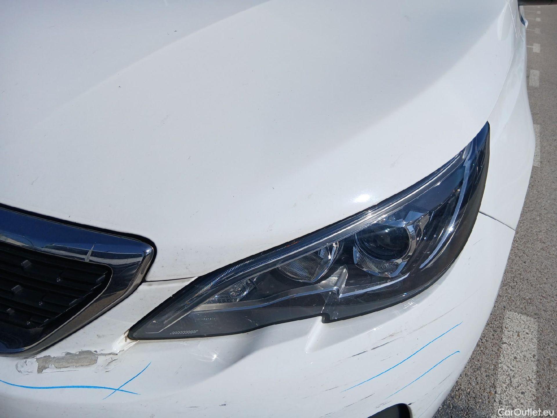  Peugeot  308 PEUGEOT  / 2017 / 5P / familiar SW Business Line BlueHDi 130 S&S 6vel MA #10