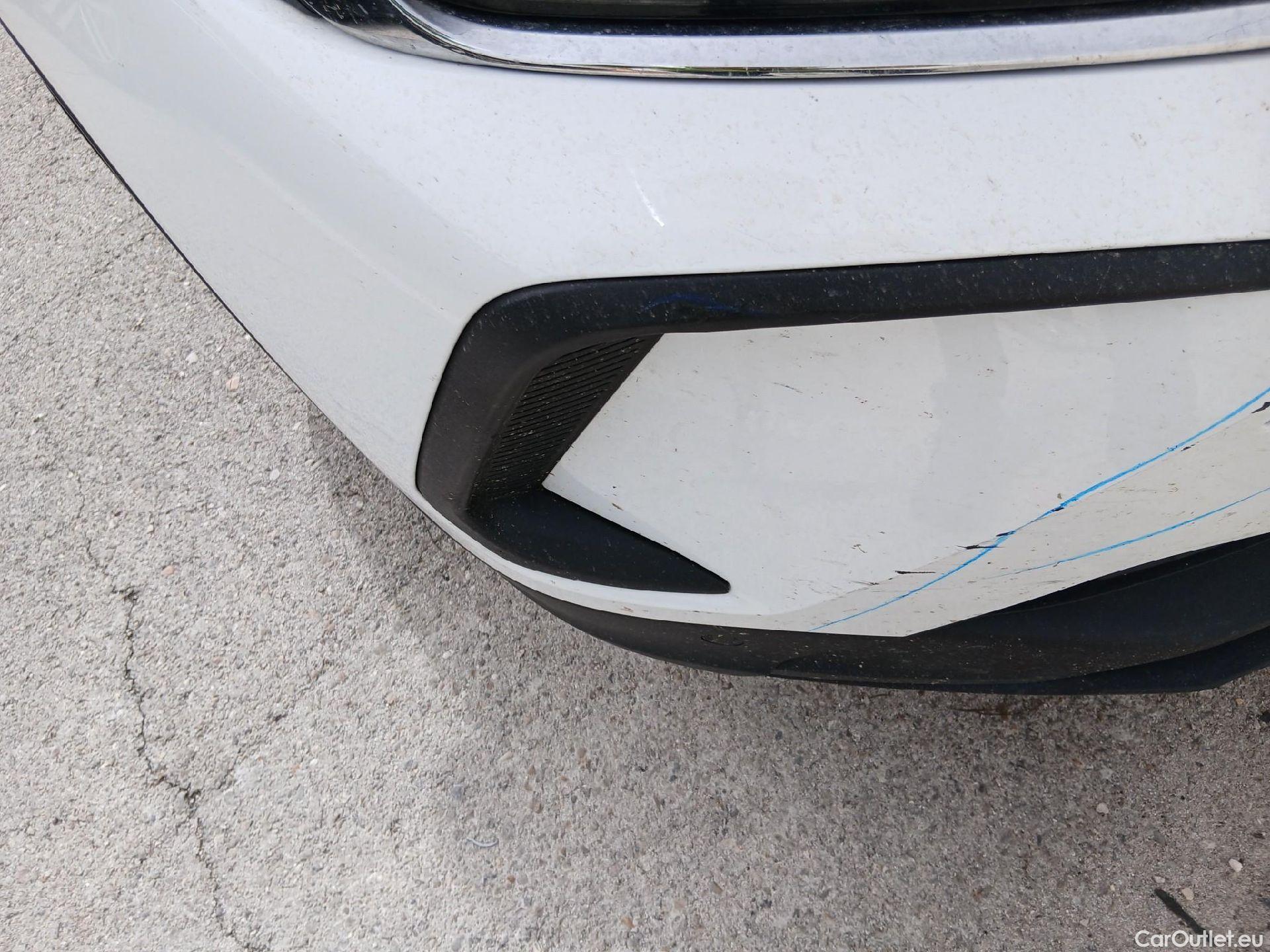  Opel   Grandland X OPEL Grandland / 2021 / 5P / todoterreno 1.5 CDTi Business Edition Auto #3