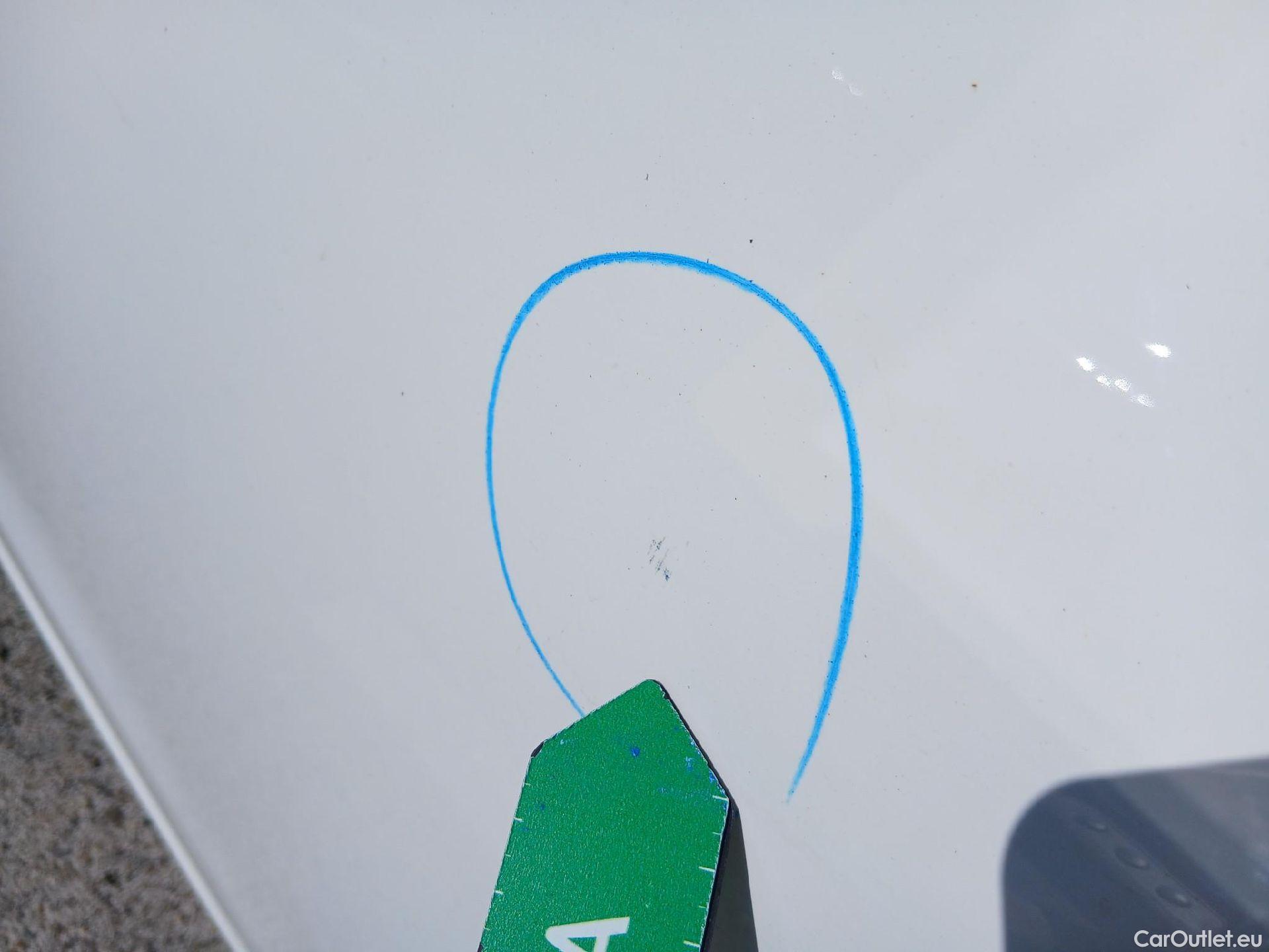  Peugeot  308 PEUGEOT  / 2017 / 5P / familiar SW Business Line BlueHDi 130 S&S 6vel MA #21