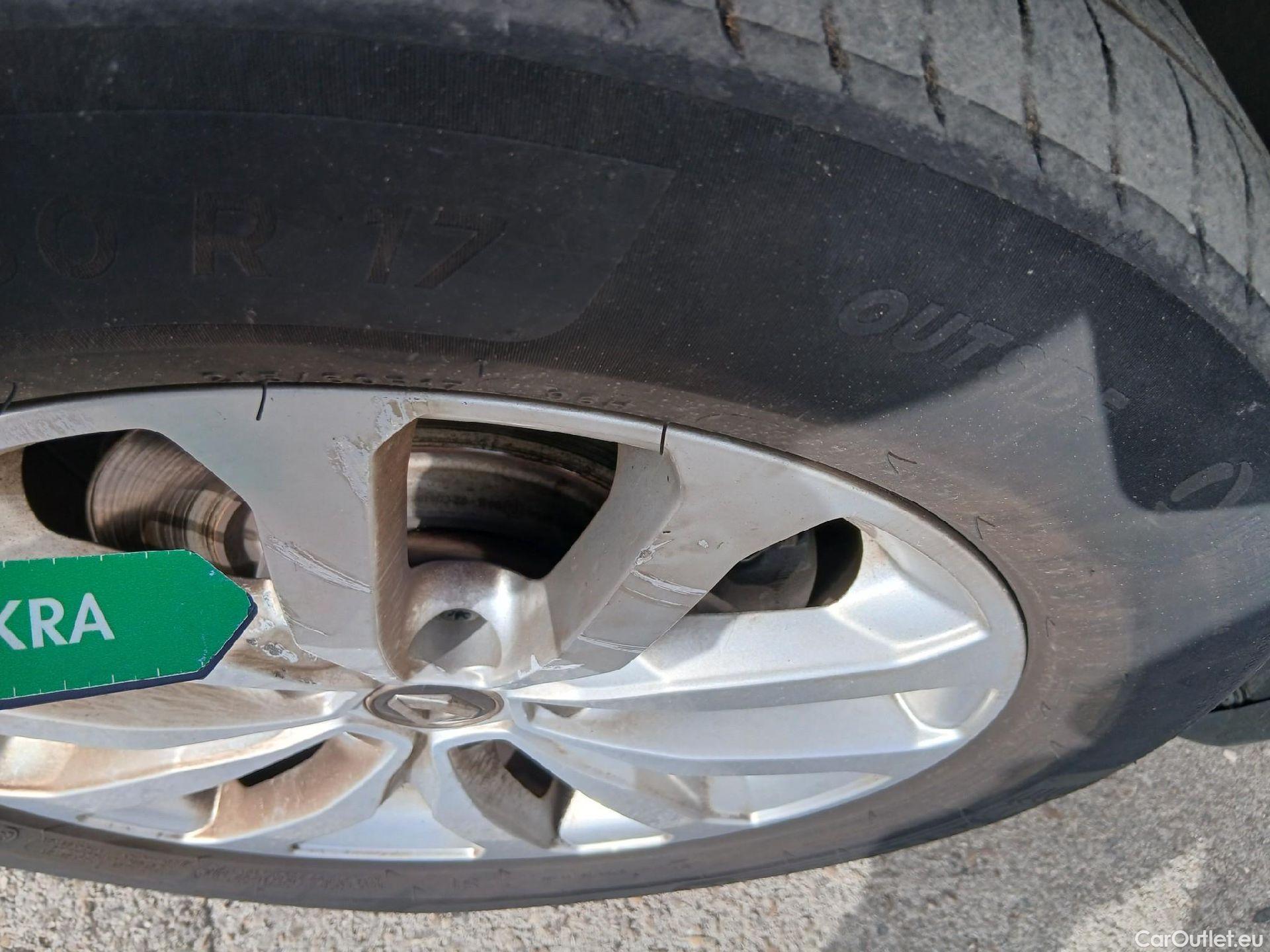  Renault  Kadjar RENAULT  / 2019 / 5P / crossover Intens Blue dCi 85kW (115CV) (CX) #10