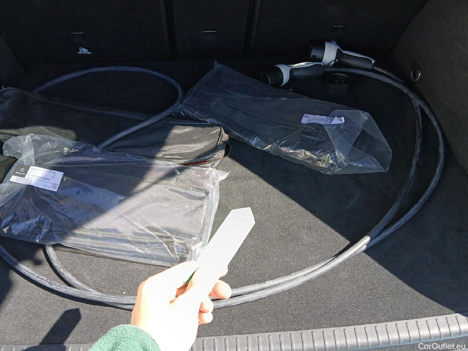  Mercedes  G-Klasee Clase GLC GLC 300 e 4Matic (253.953)AMG 2.0 AMG Line 320CV AT9 E6d #35