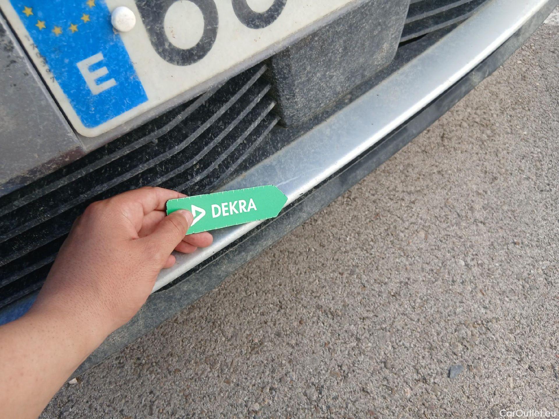  Peugeot  5008 PEUGEOT  / 2020 / 5P / todoterreno 1.5 BlueHDi 96kW S&S Allure Pack EAT8 #7