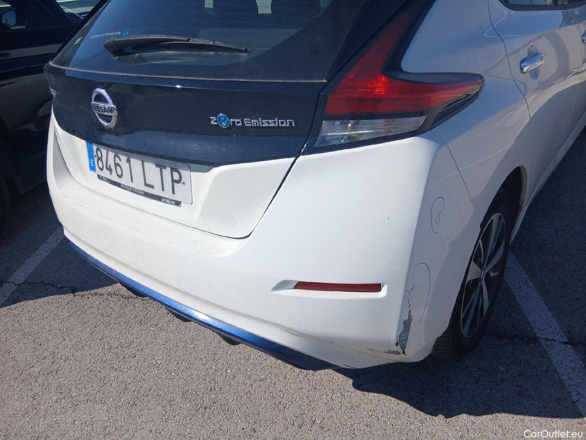  Nissan  Leaf NISSAN  / 2017 / 5P / berlina con portón 40kWh Acenta #19