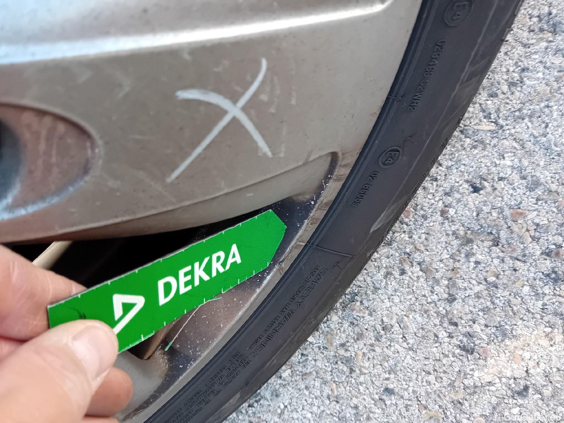  Mini  Countryman MINI  / 2016 / 5P / berlina con portón One #12