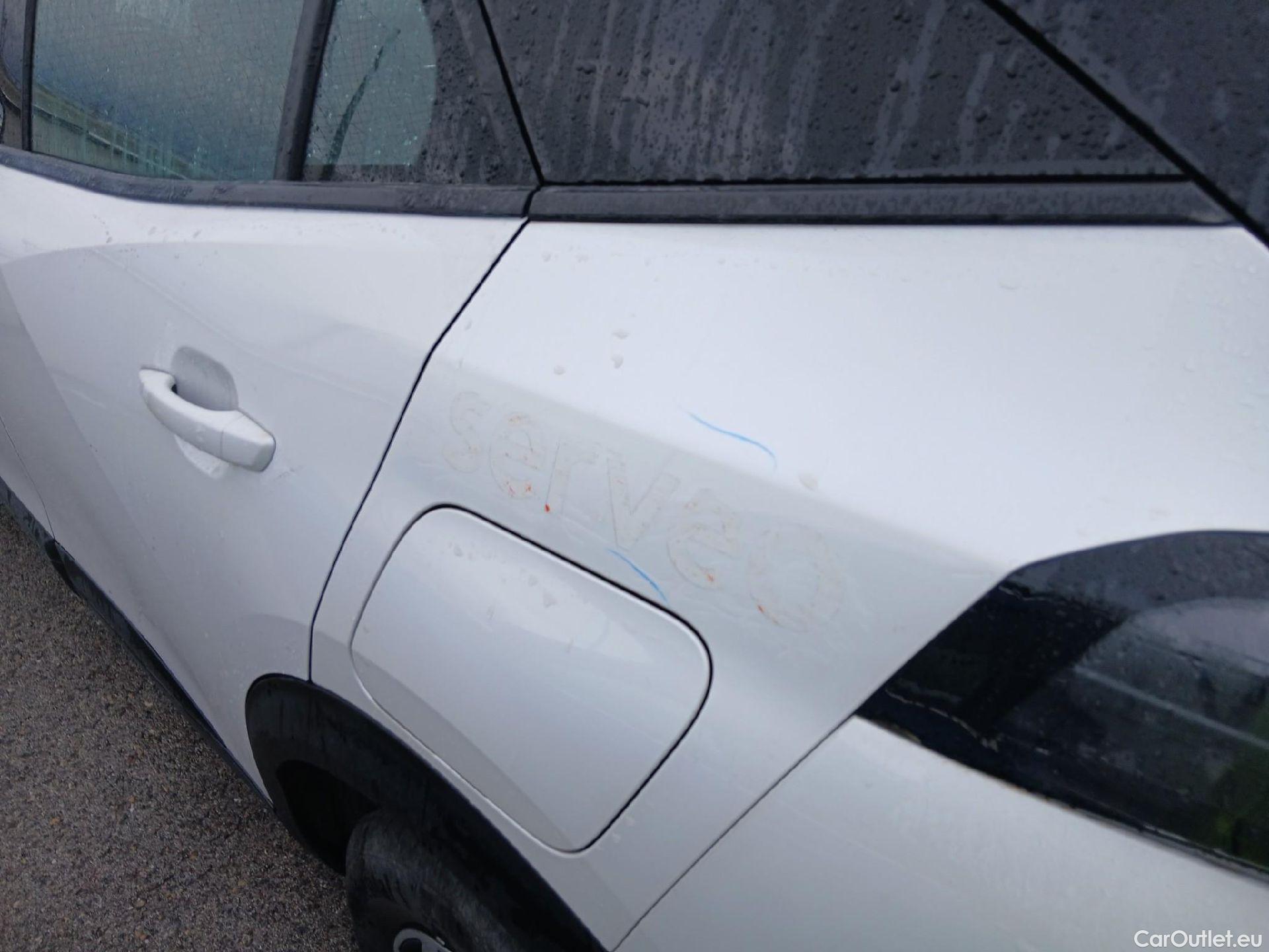  Peugeot  2008 PEUGEOT  / 2019 / 5P / todoterreno Active Pack Puretech 100 S&S BVM6 #10