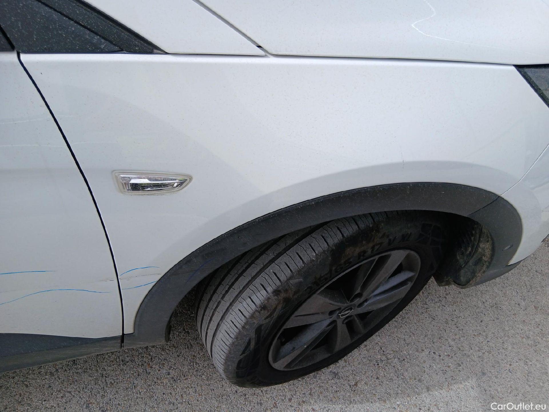  Opel   Grandland X OPEL Grandland / 2021 / 5P / todoterreno 1.5 CDTi Business Edition Auto #52