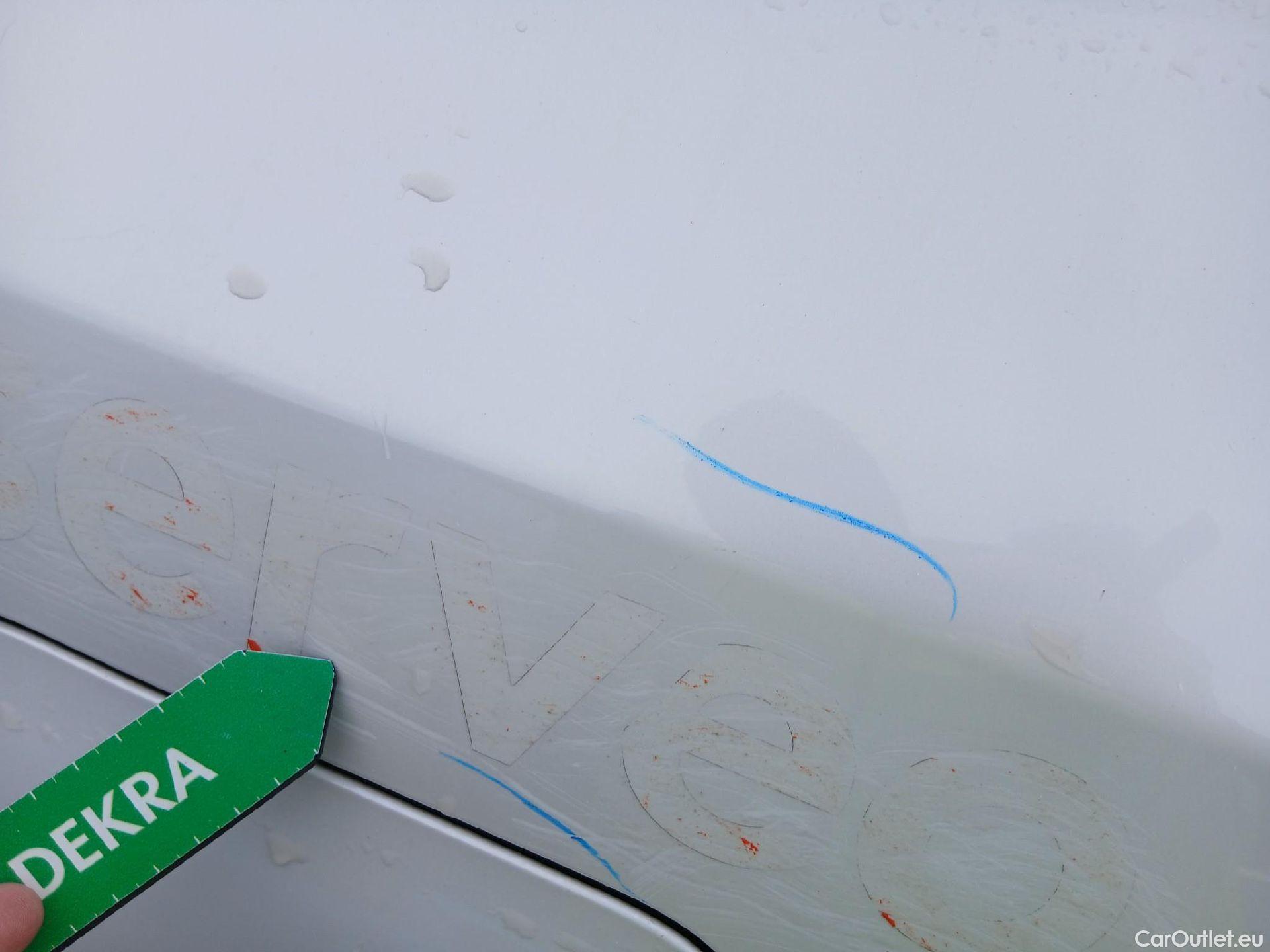  Peugeot  2008 PEUGEOT  / 2019 / 5P / todoterreno Active Pack Puretech 100 S&S BVM6 #11