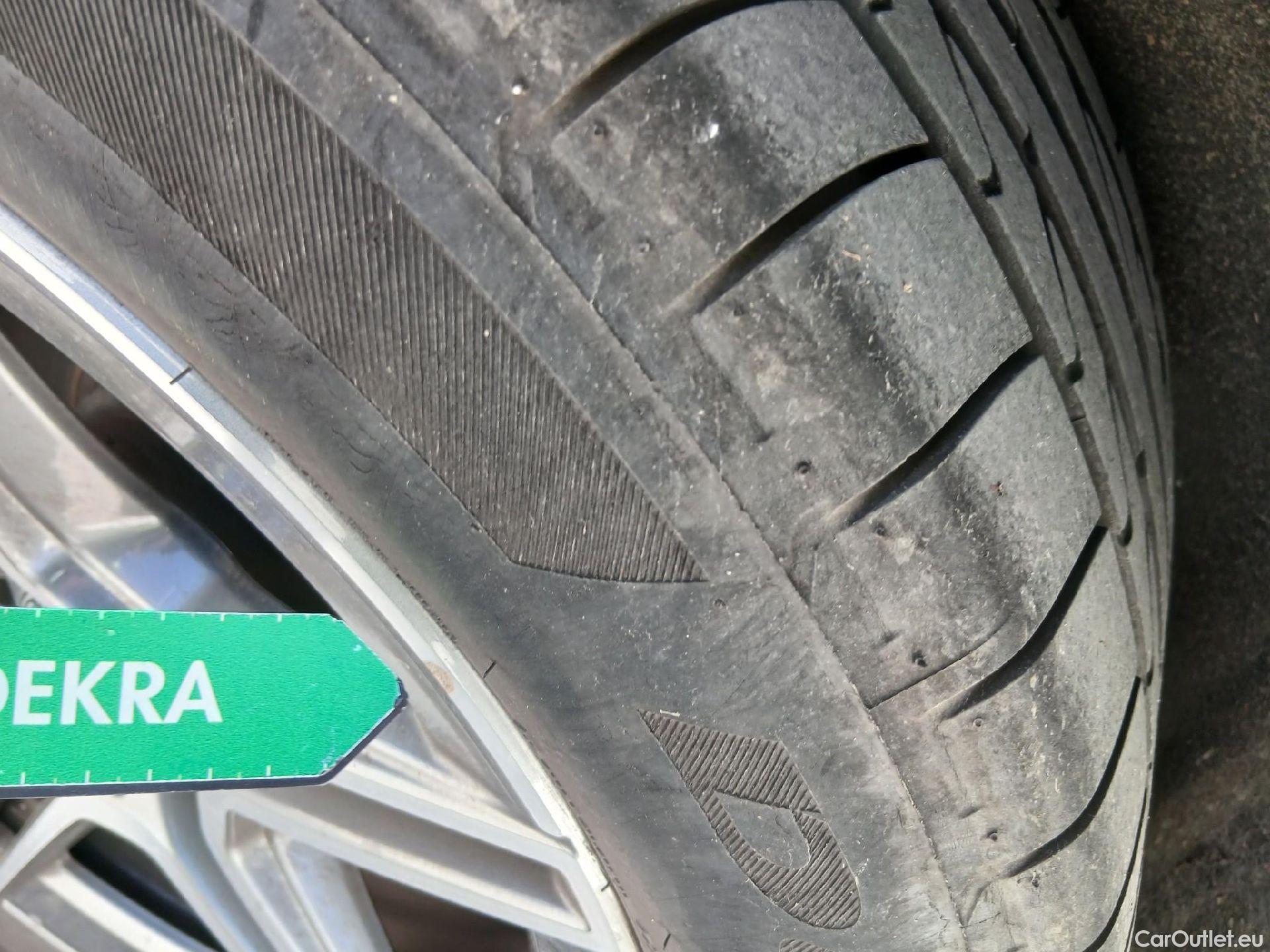  Mercedes  G-Klasee MERCEDES-BENZ GLC Coupé / 2019 / 5P / coupé GLC 220 d 4MATIC #4