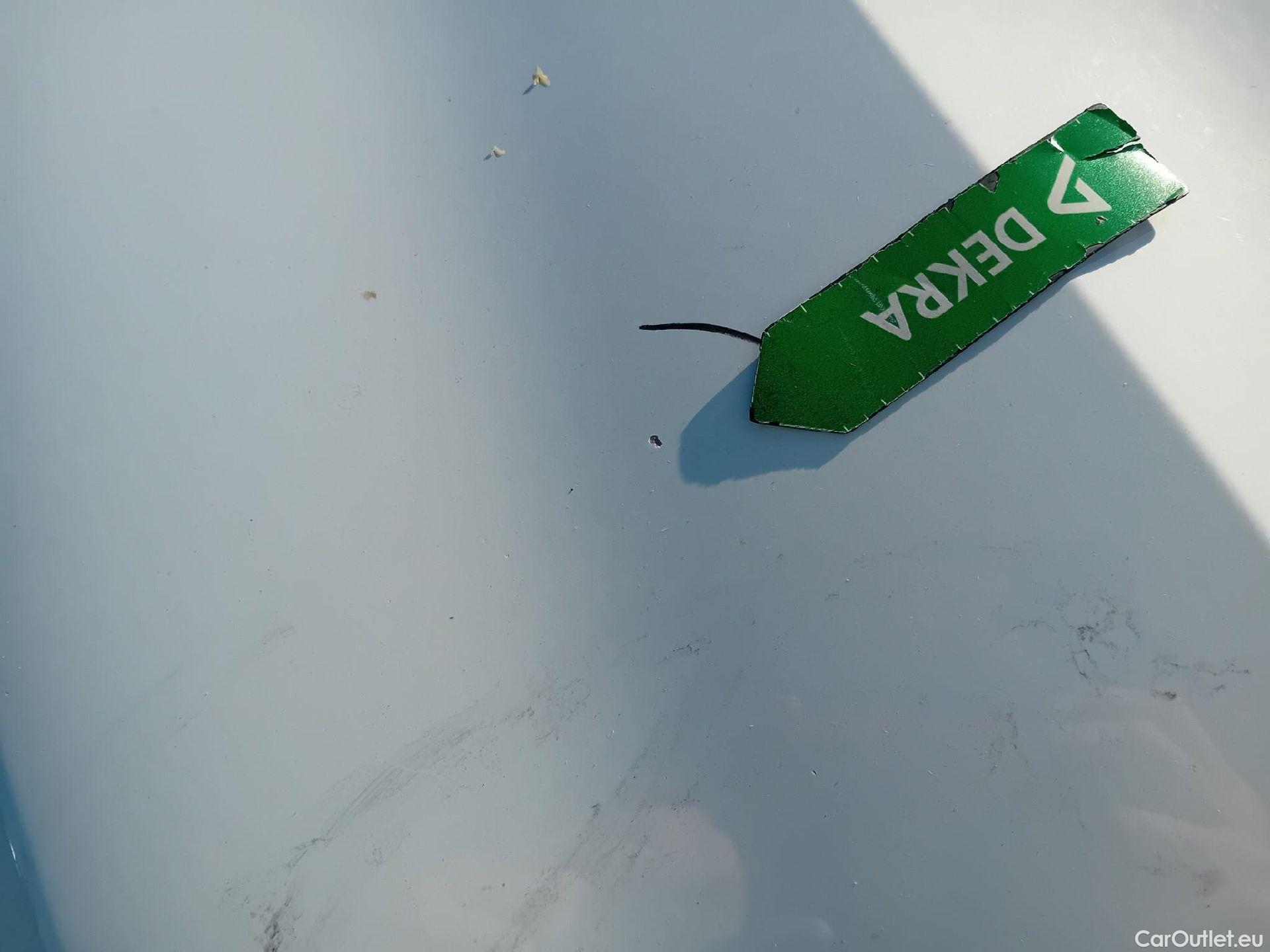  Renault  Clio RENAULT  / 2019 / 5P / berlina con portón Business Blue dCi 63 kW (85CV) #4