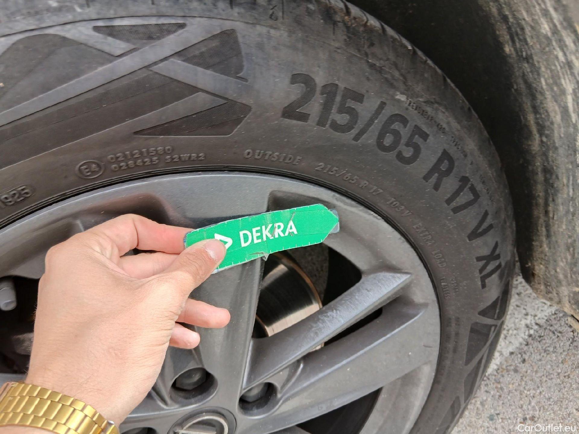  Opel   Grandland X OPEL Grandland / 2021 / 5P / todoterreno 1.5 CDTi Business Edition Auto #13