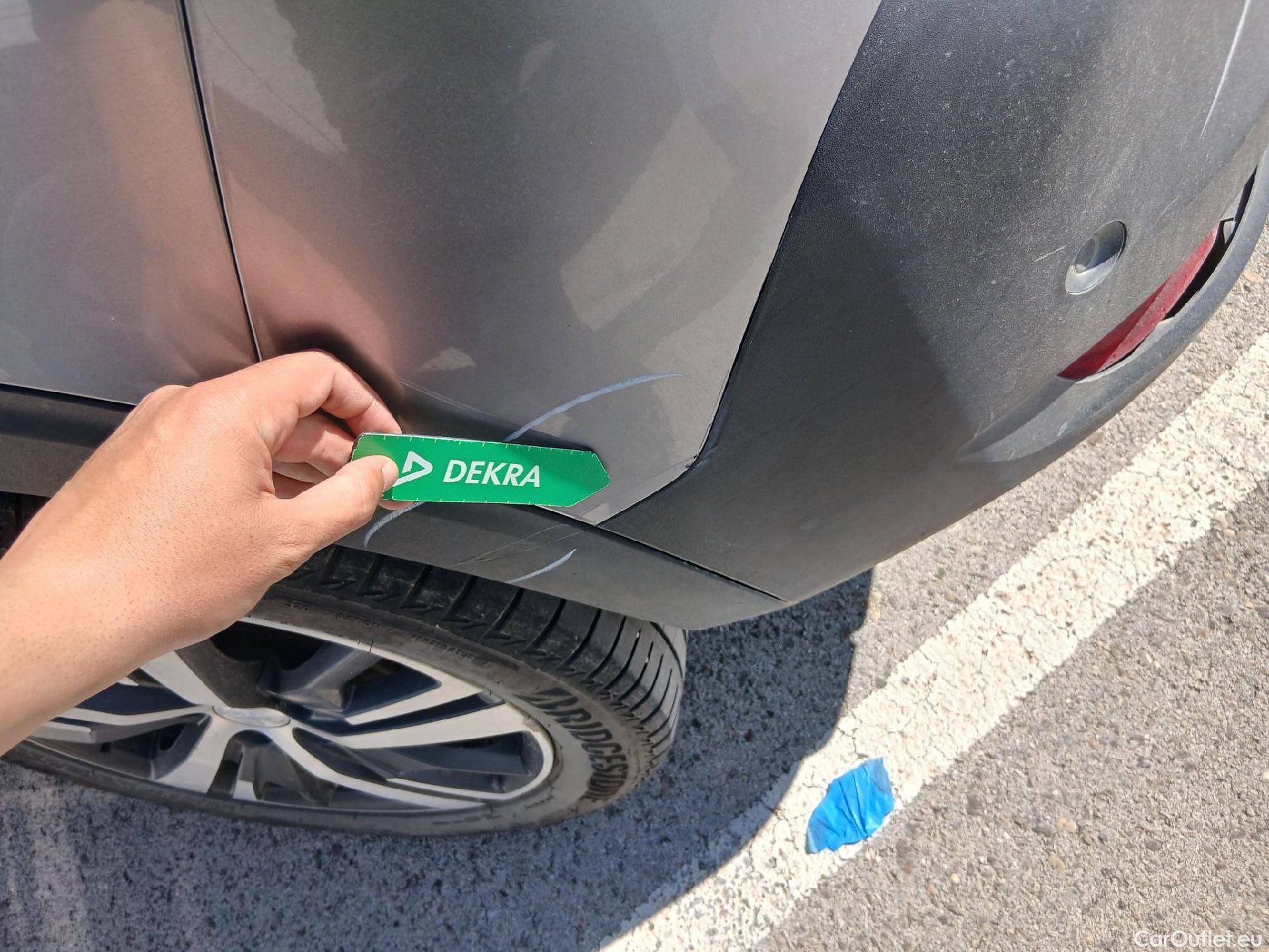  Peugeot  5008 PEUGEOT  / 2020 / 5P / todoterreno 1.5 BlueHDi 96kW S&S Allure Pack EAT8 #22