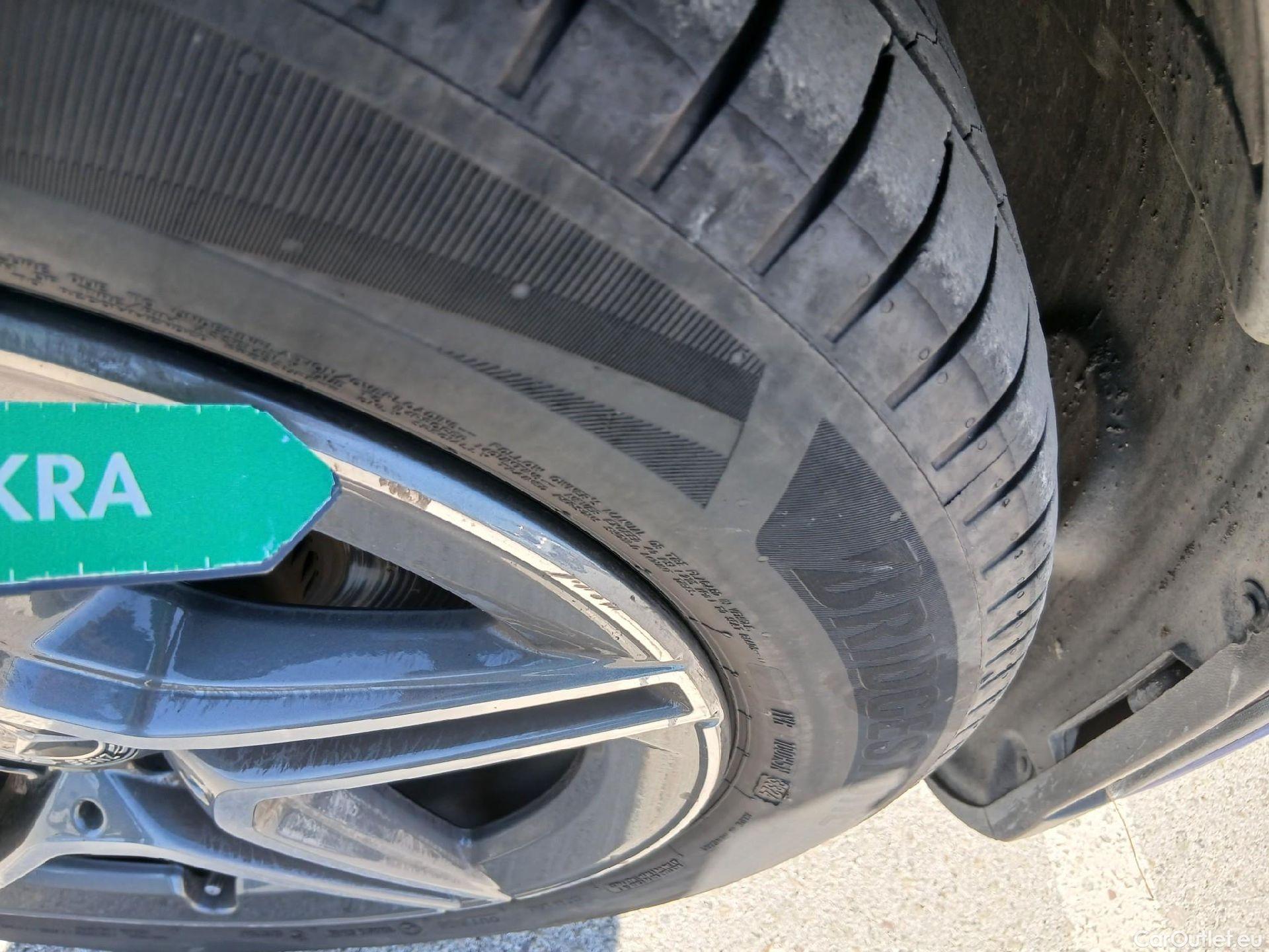  Mercedes  G-Klasee MERCEDES-BENZ GLC Coupé / 2019 / 5P / coupé GLC 220 d 4MATIC #5