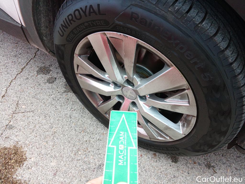  Peugeot  3008 PEUGEOT  / 2016 / 5P / todoterreno 1.2 PURETECH 96KW (130CV) ACTIVE S&S #12