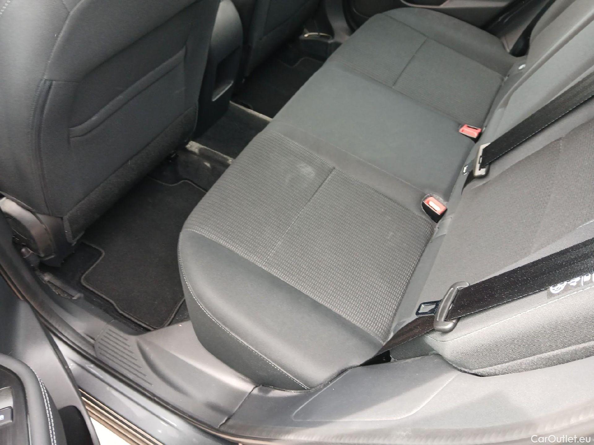  Nissan  Qashqai NISSAN  / 2021 / 5P / todoterreno DIG-T 103kW (140CV) mHEV 4x2 Acenta #4