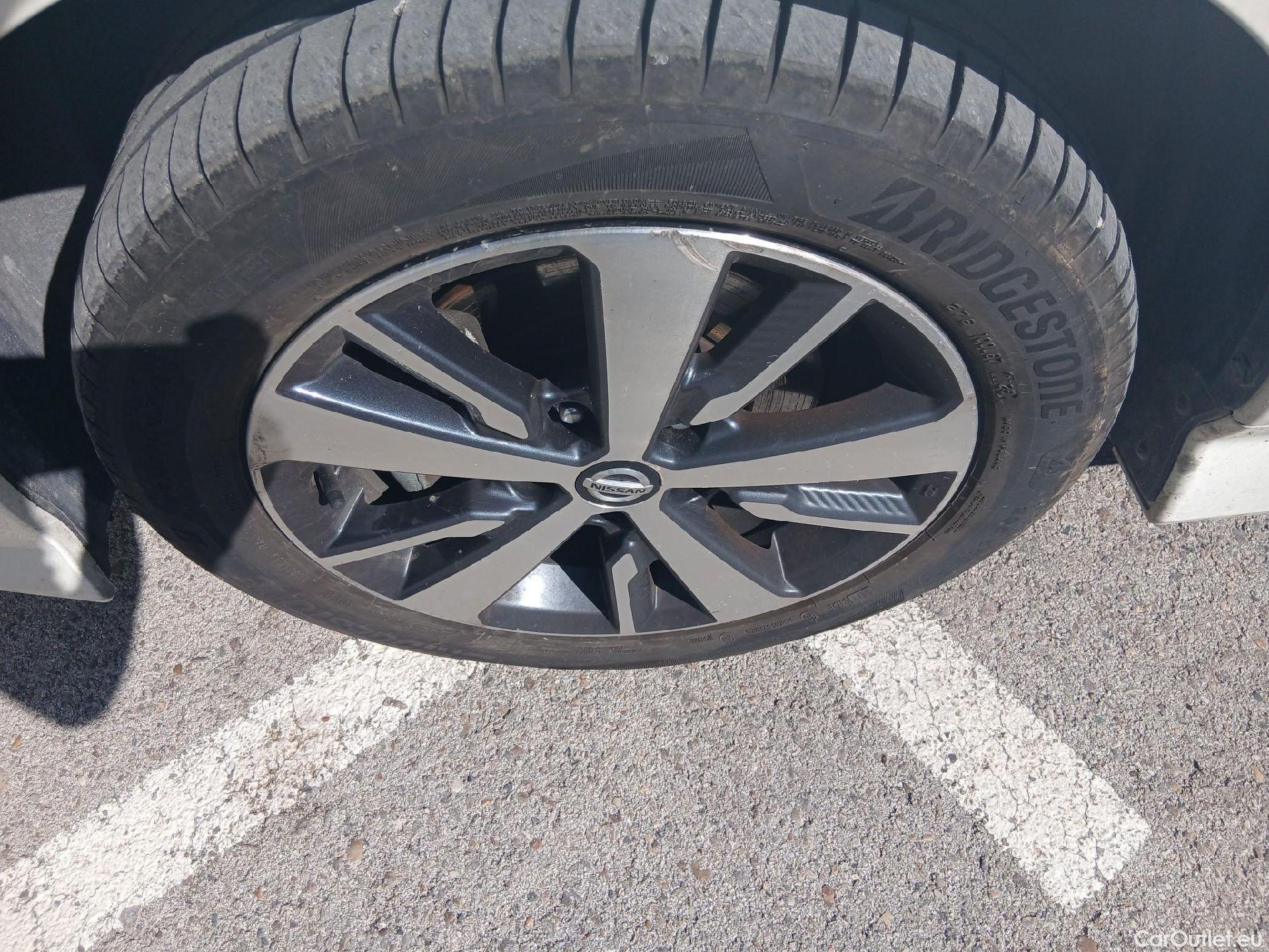  Nissan  Leaf NISSAN  / 2017 / 5P / berlina con portón 40kWh Acenta #13