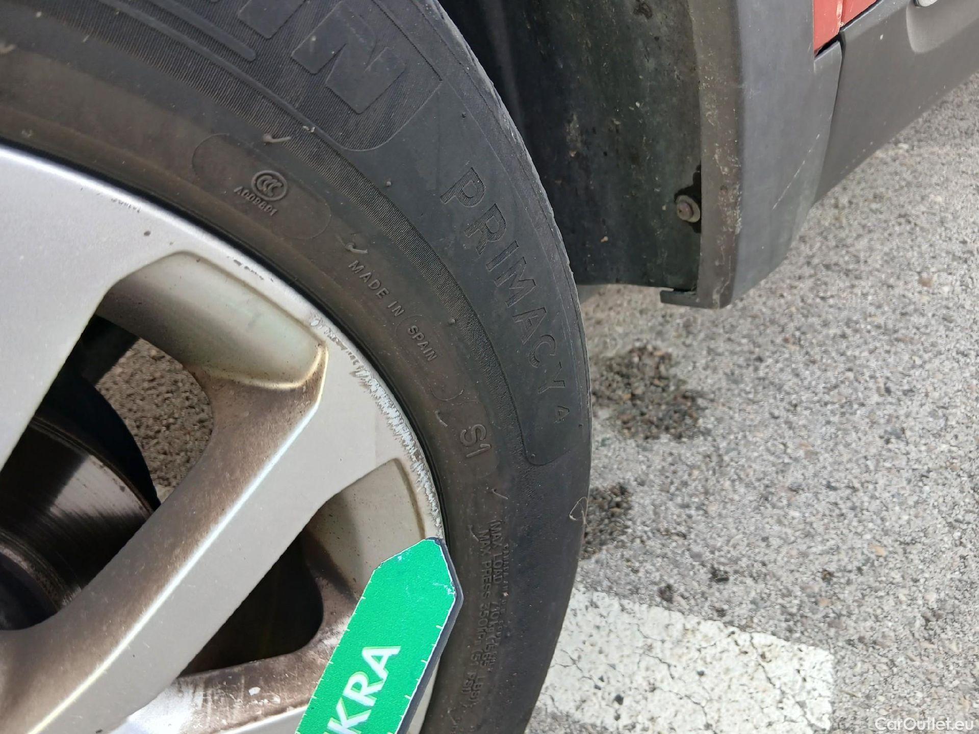  Renault  Kadjar RENAULT  / 2019 / 5P / crossover Intens Blue dCi 85kW (115CV) (CX) #5